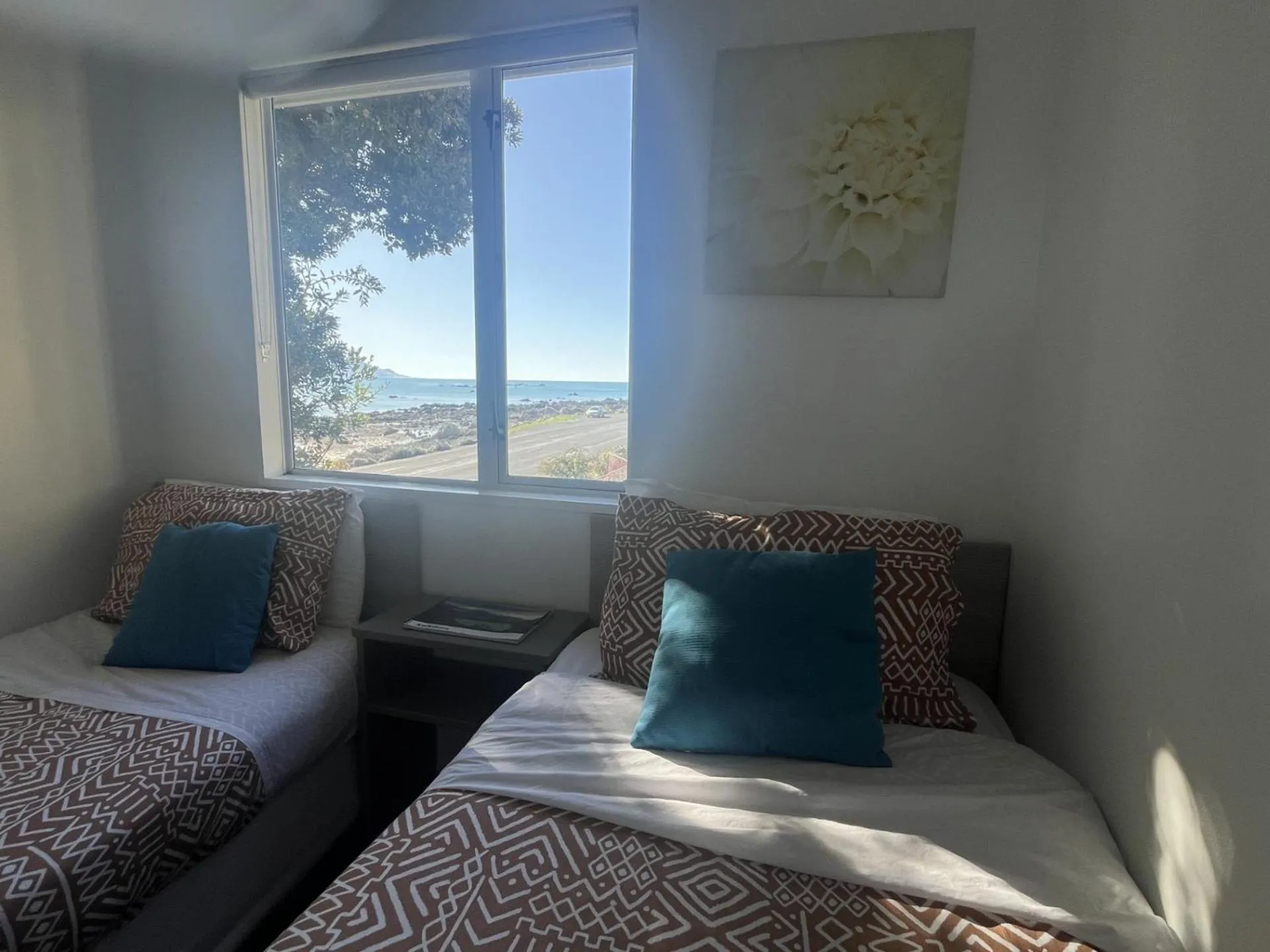 Bedroom, Bed in Kaikoura Seaside lodge