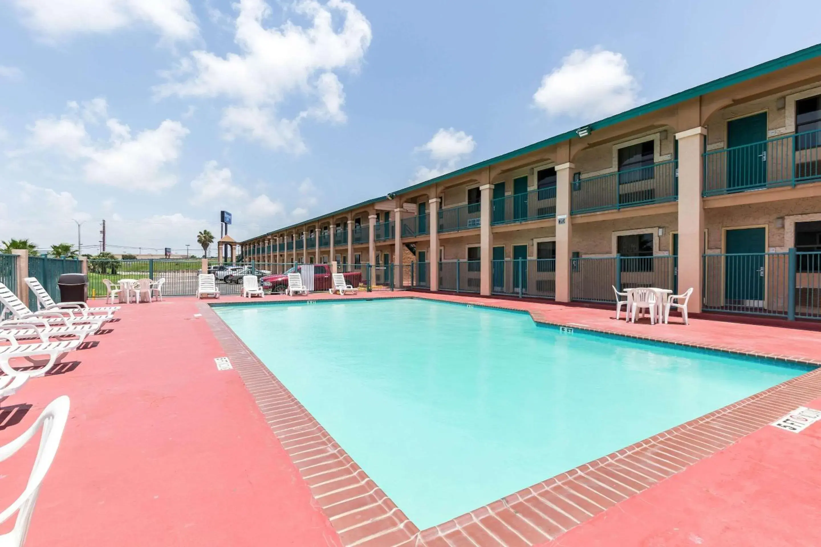 On site, Swimming Pool in Rodeway Inn - Galveston