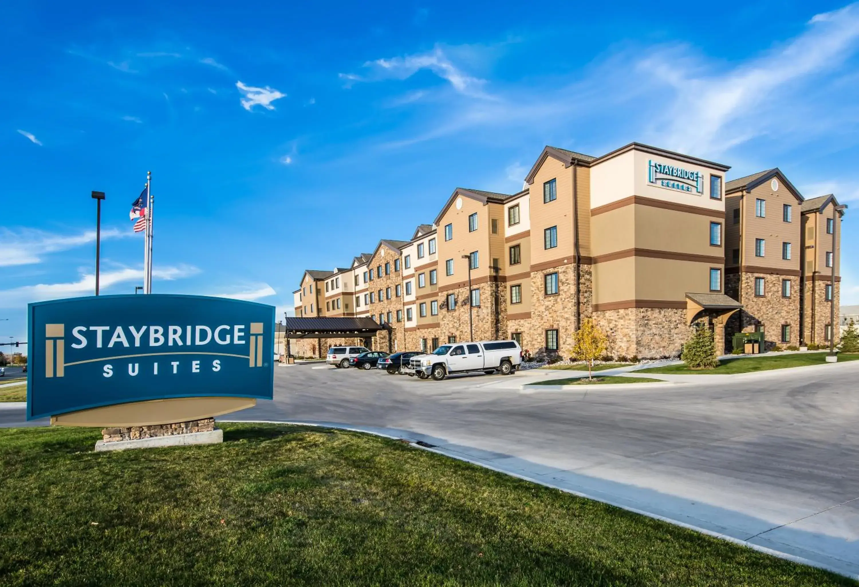 Property building in Staybridge Suites Grand Forks by IHG Property building in Staybridge Suites Grand Forks by IHG