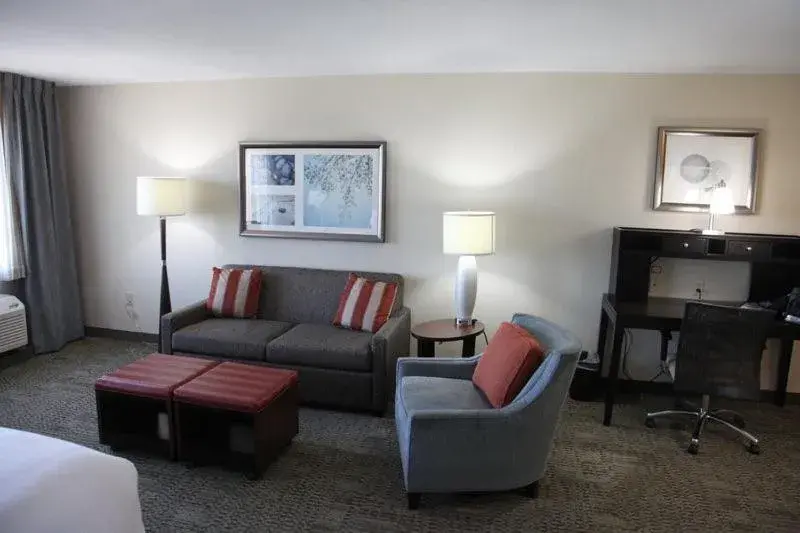 Living room in Staybridge Suites Grand Forks by IHG Living room in Staybridge Suites Grand Forks by IHG
