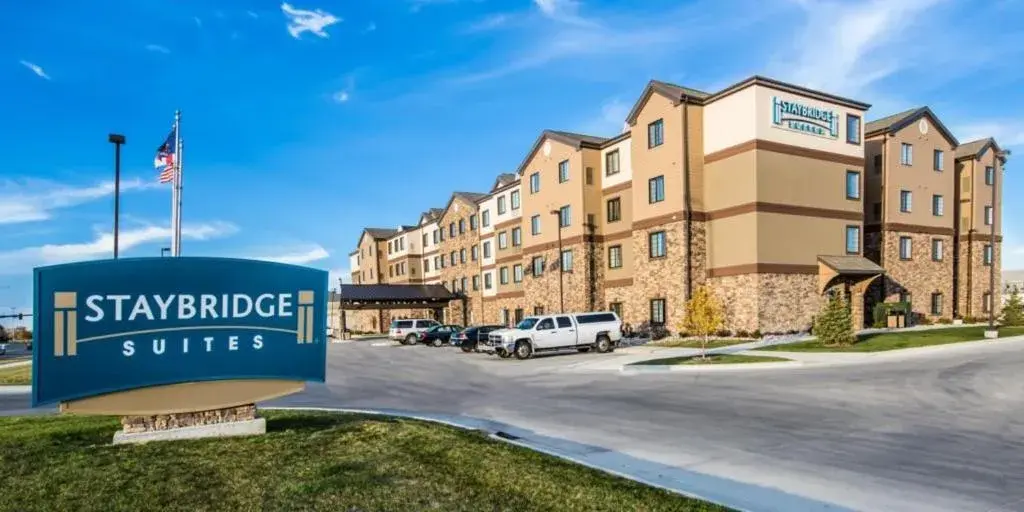 Property building in Staybridge Suites Grand Forks by IHG Property building in Staybridge Suites Grand Forks by IHG