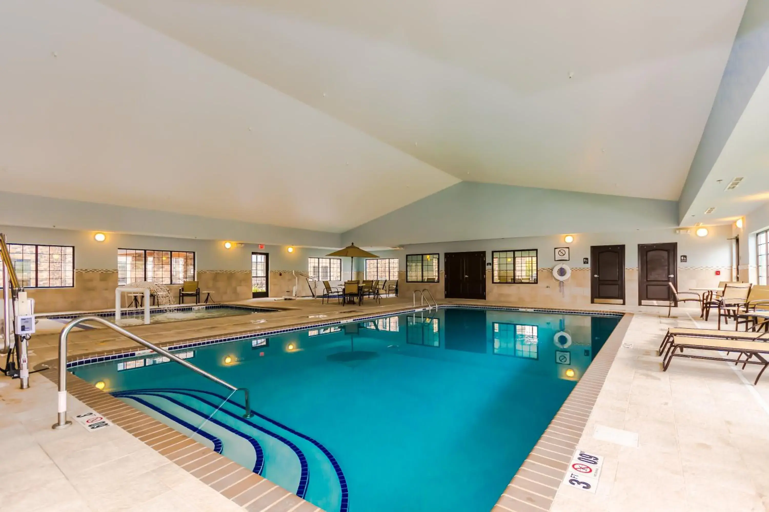 Swimming pool in Staybridge Suites Grand Forks by IHG Swimming pool in Staybridge Suites Grand Forks by IHG