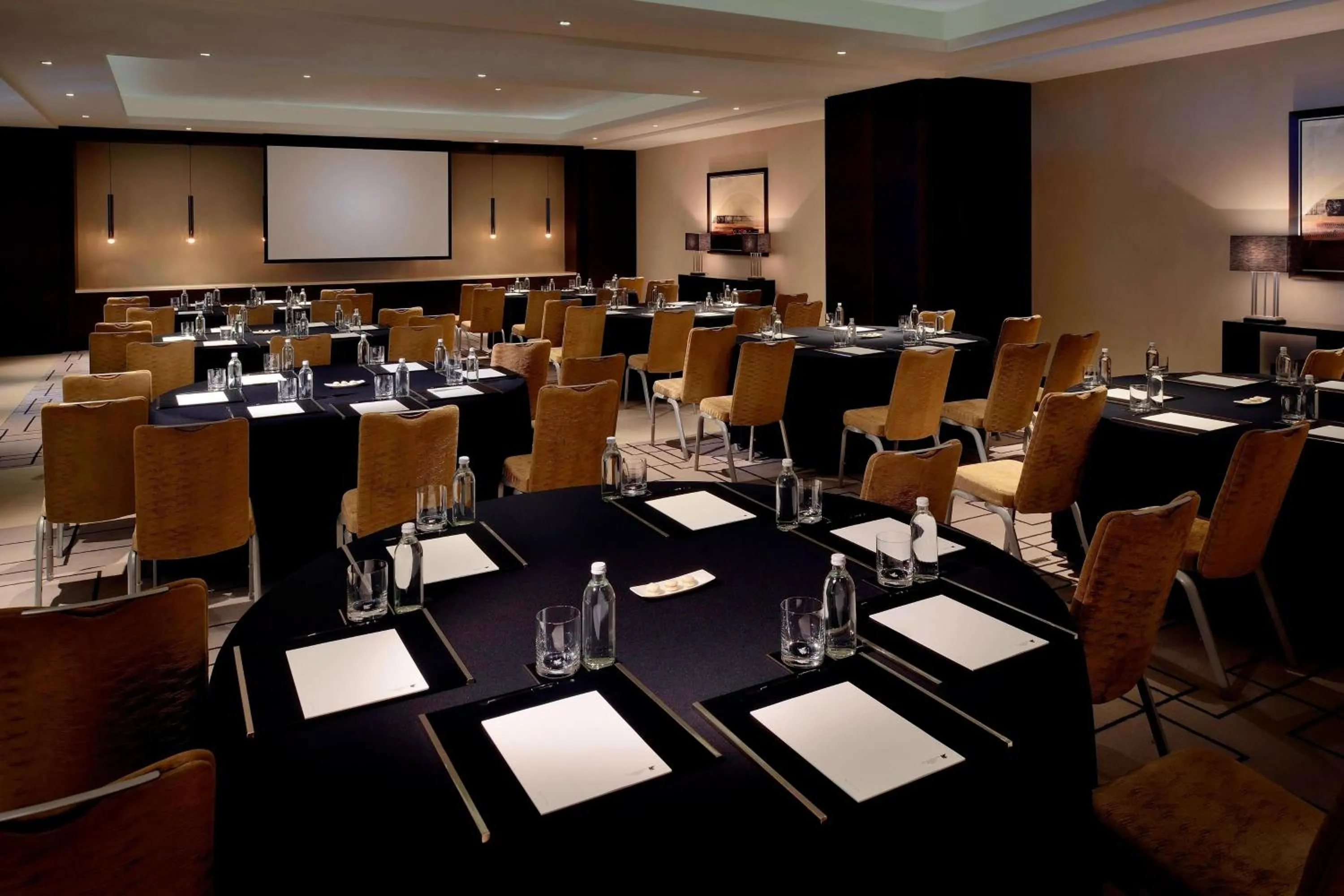 Meeting/conference room in JW Marriott Marquis Hotel Dubai