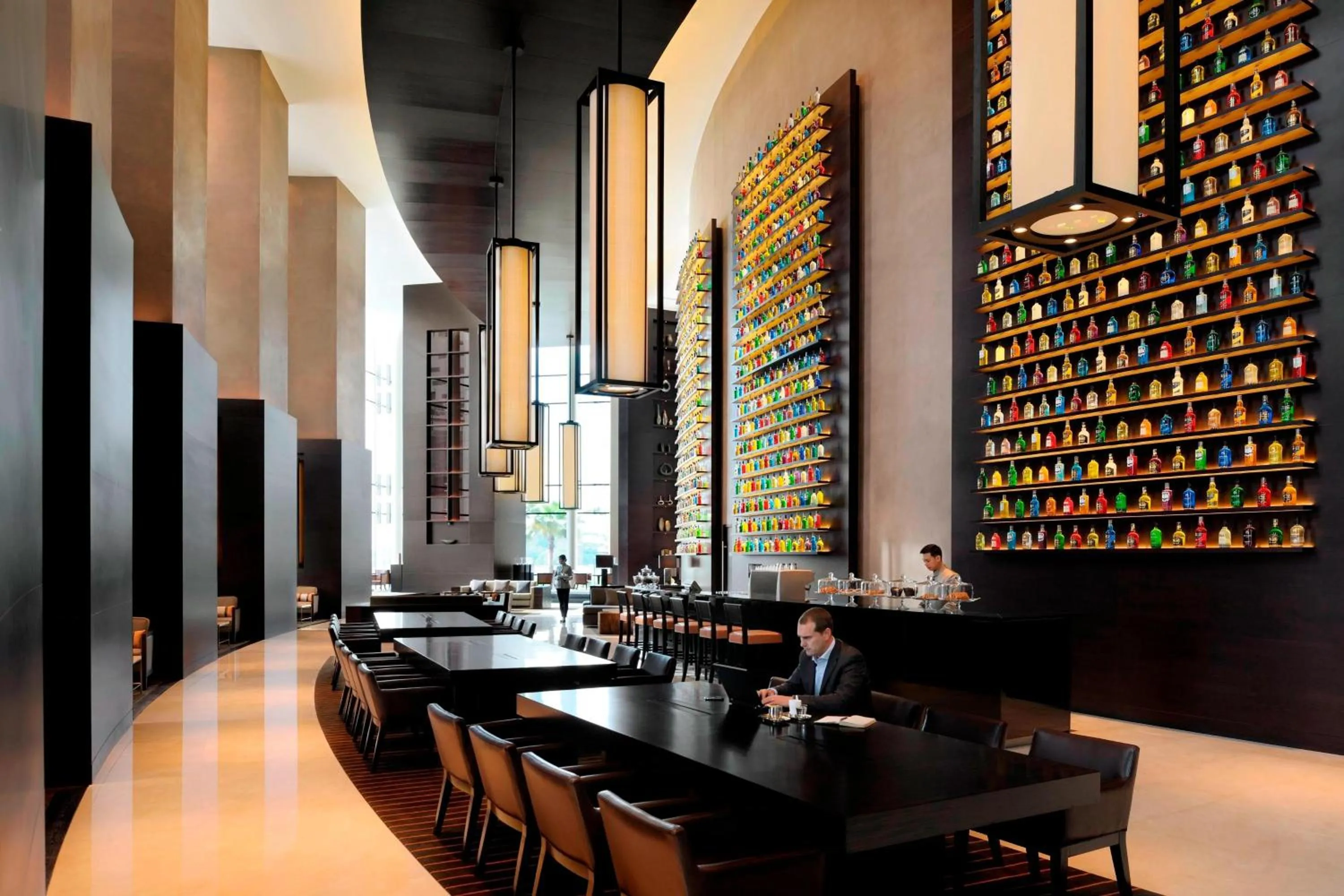 Lounge or bar in JW Marriott Marquis Hotel Dubai