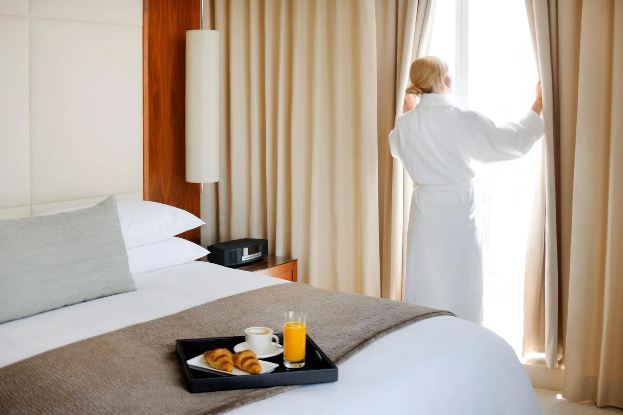 Bedroom, Bed in JW Marriott Marquis Hotel Dubai