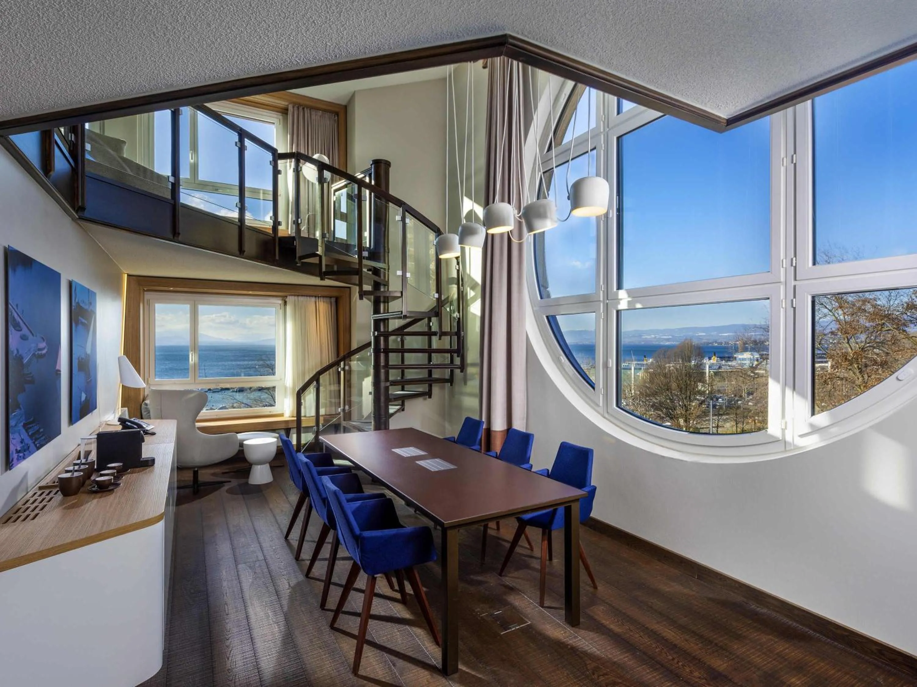 Bedroom in Mövenpick Hotel Lausanne