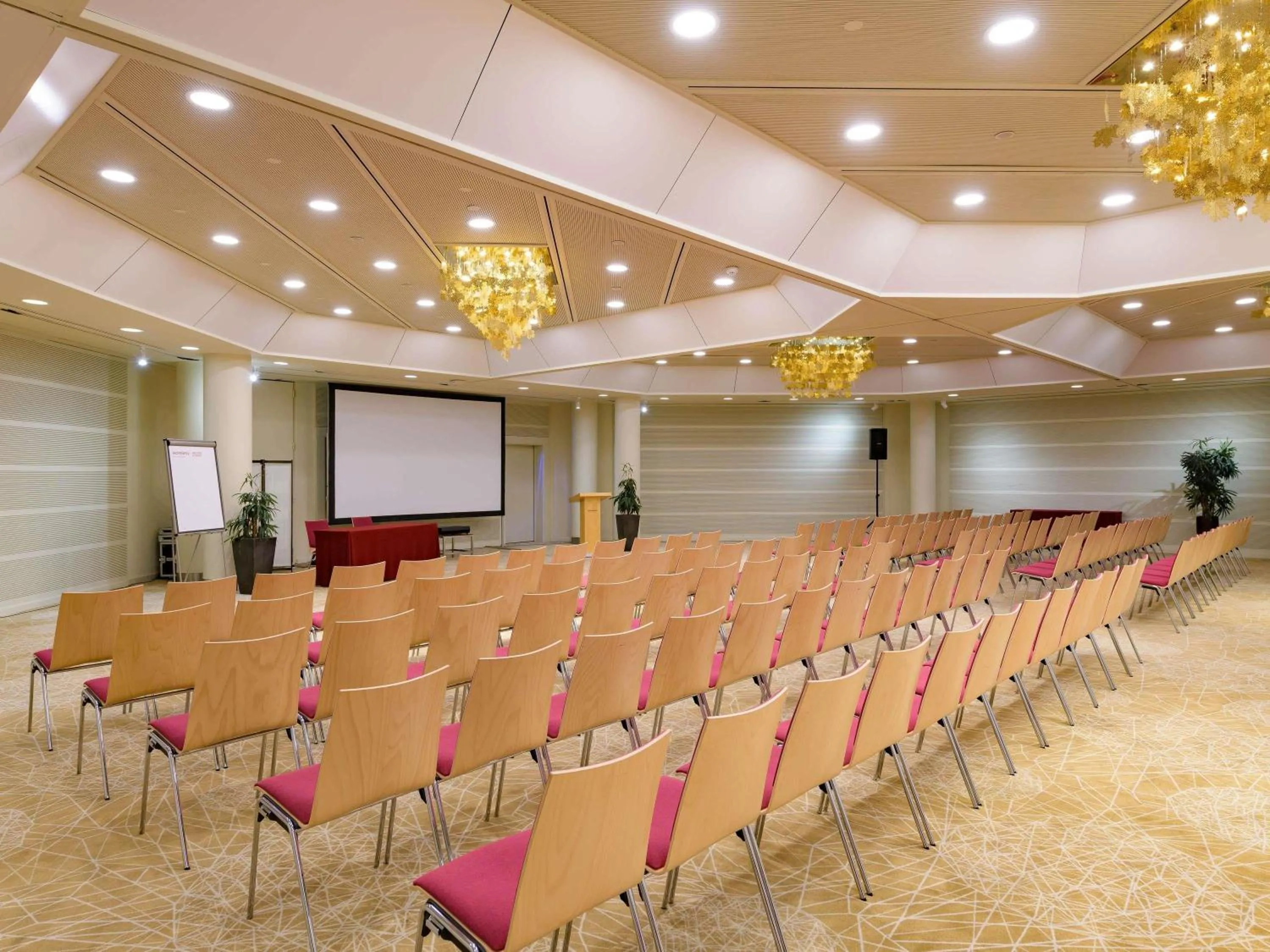 Meeting/conference room in Mövenpick Hotel Lausanne