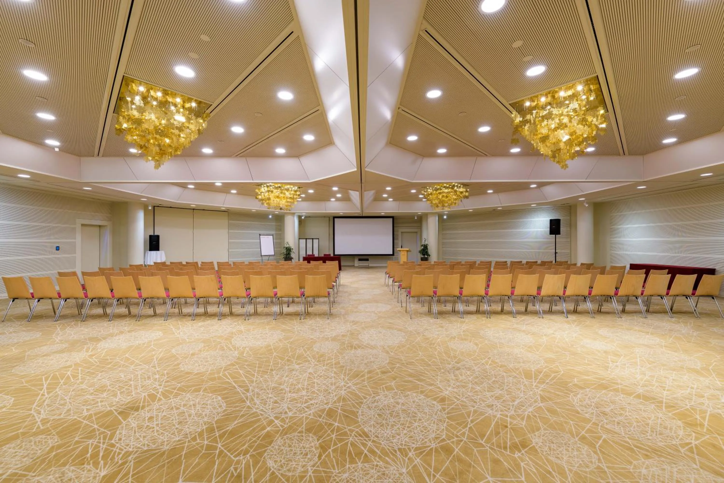 Meeting/conference room in Mövenpick Hotel Lausanne