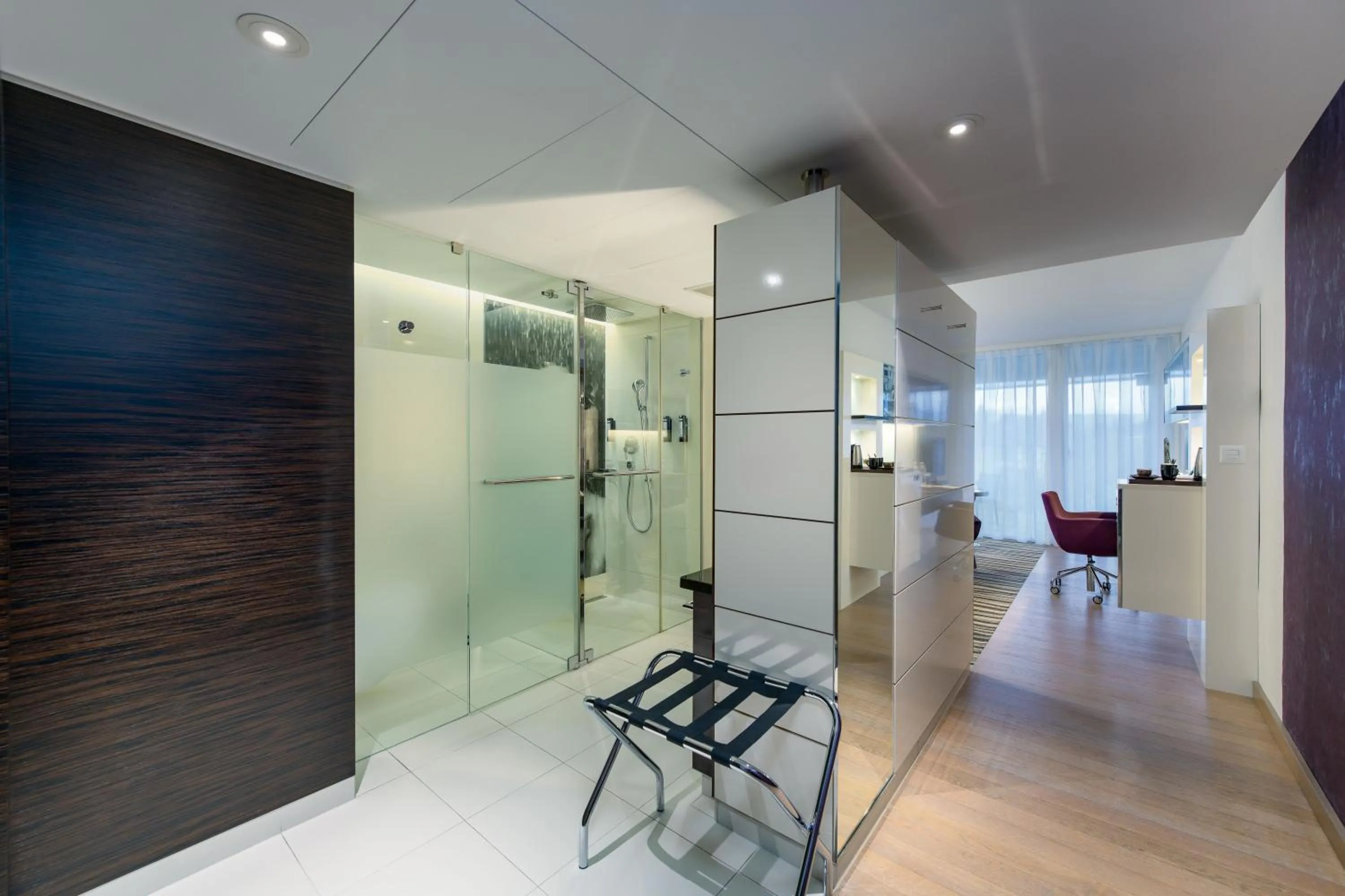 Bathroom in Mövenpick Hotel Lausanne