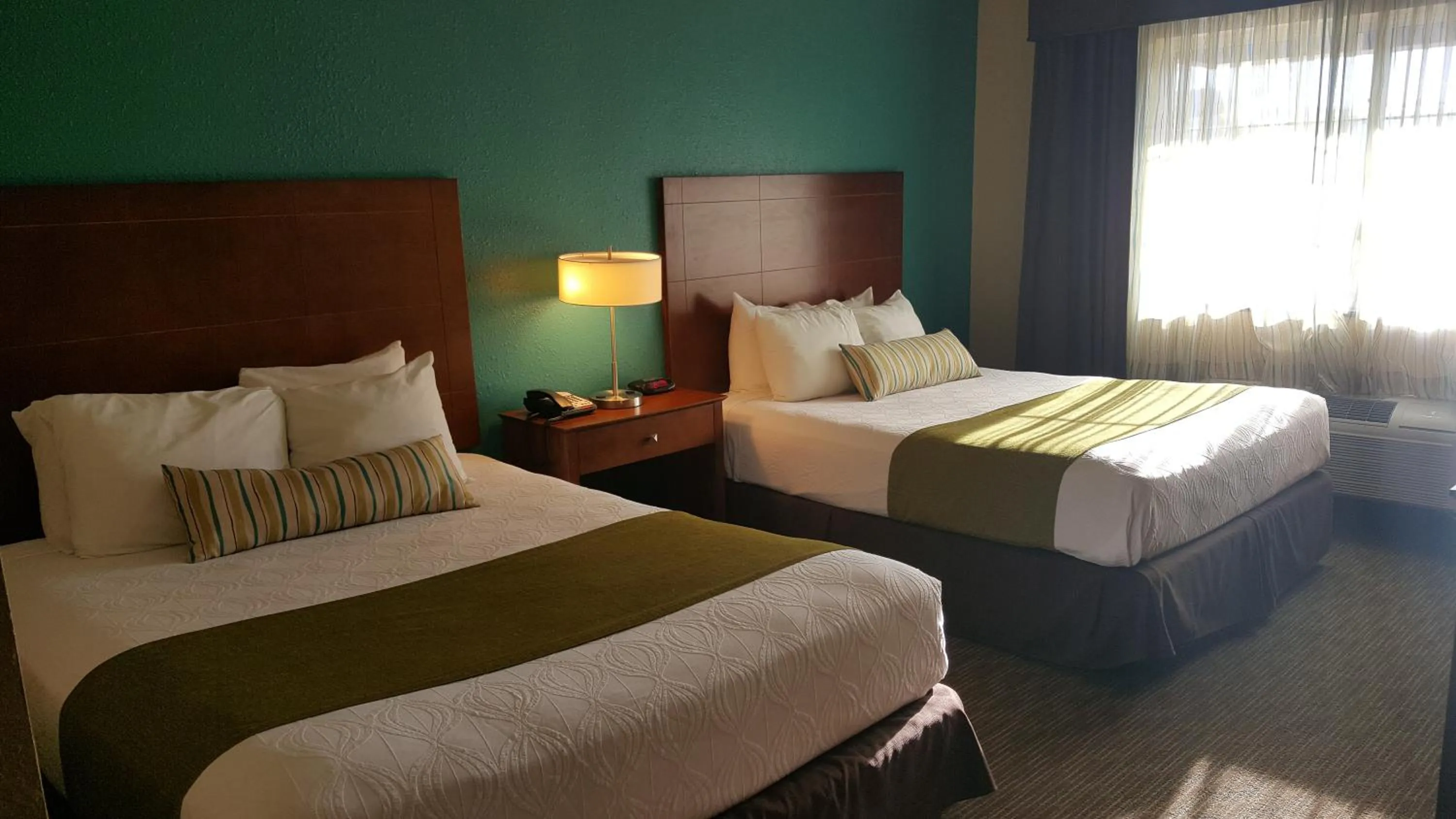 Bedroom, Bed in Best Western Central City