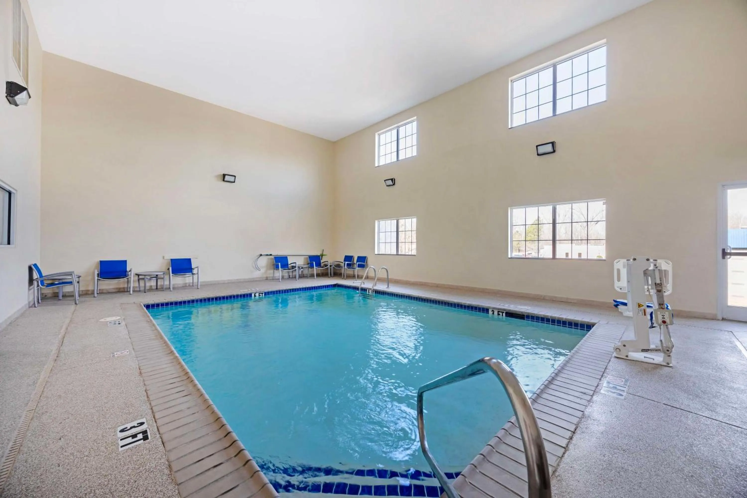 Pool view in Best Western Central City