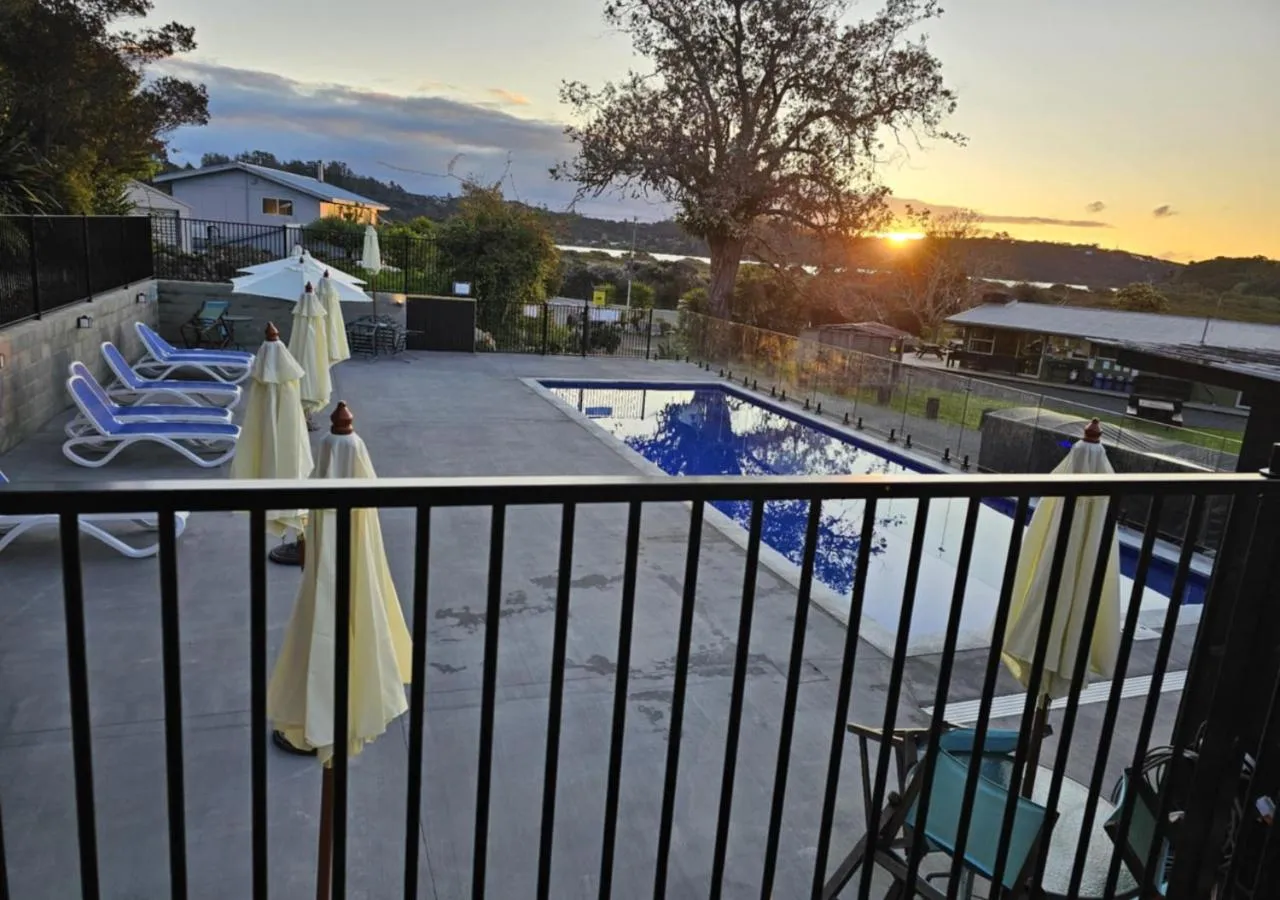 Swimming pool in Russell-Orongo Bay Holiday Park