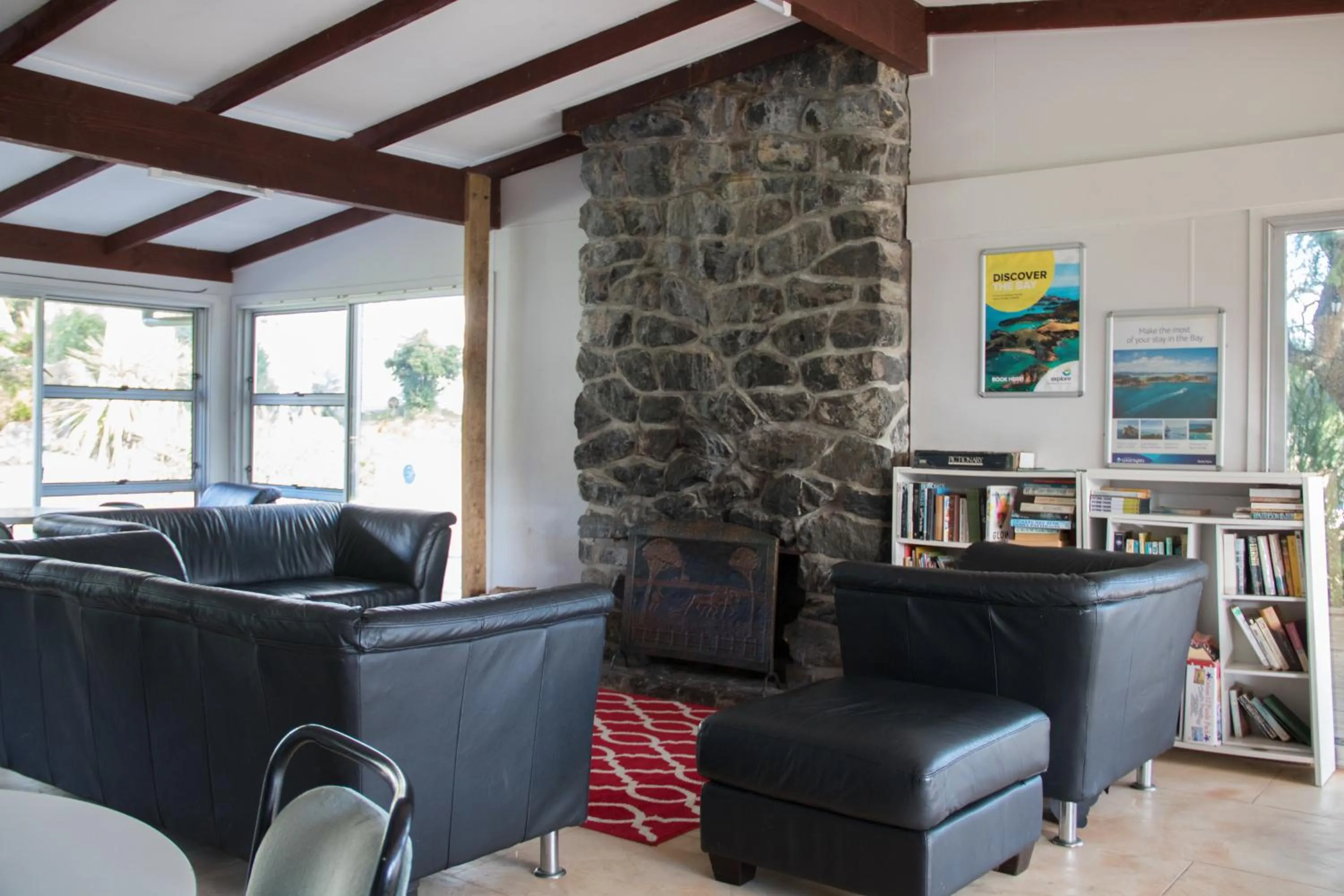 Communal lounge/ TV room in Russell-Orongo Bay Holiday Park