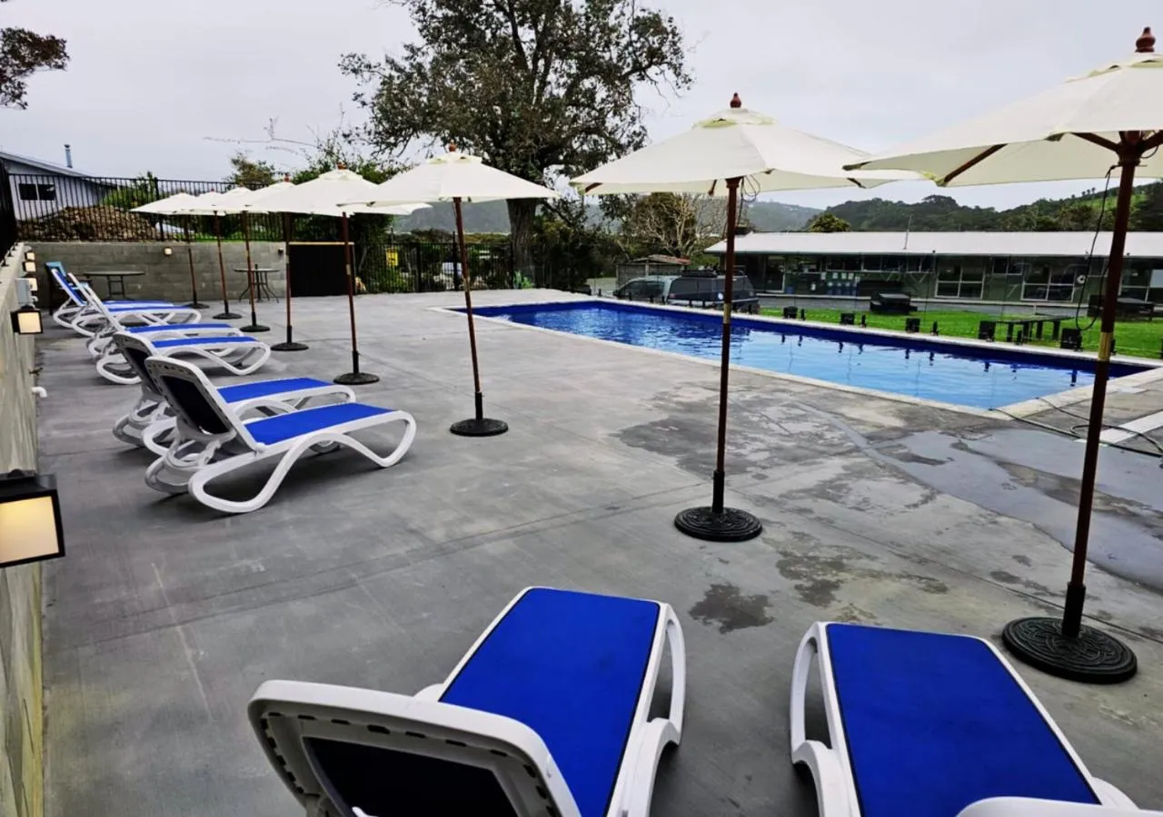 Swimming pool in Russell-Orongo Bay Holiday Park