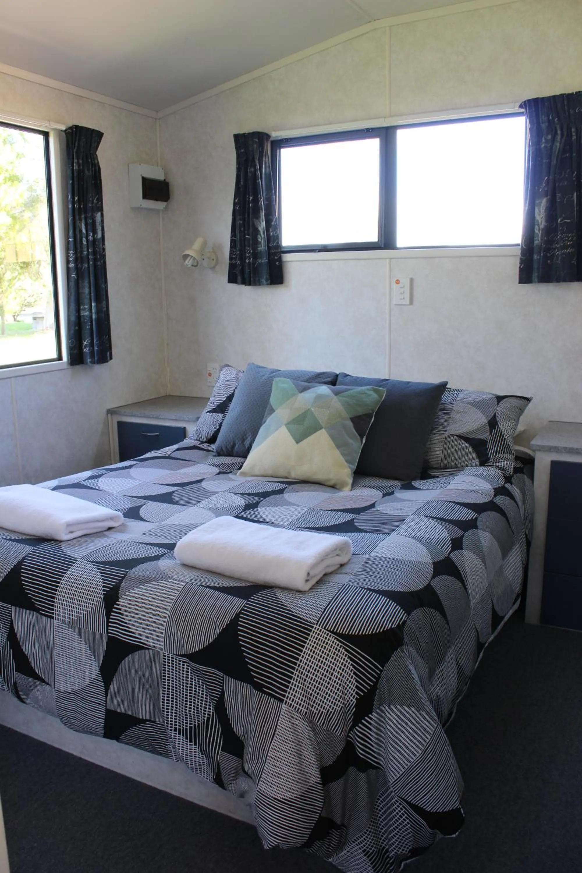 Bedroom, Bed in Russell-Orongo Bay Holiday Park
