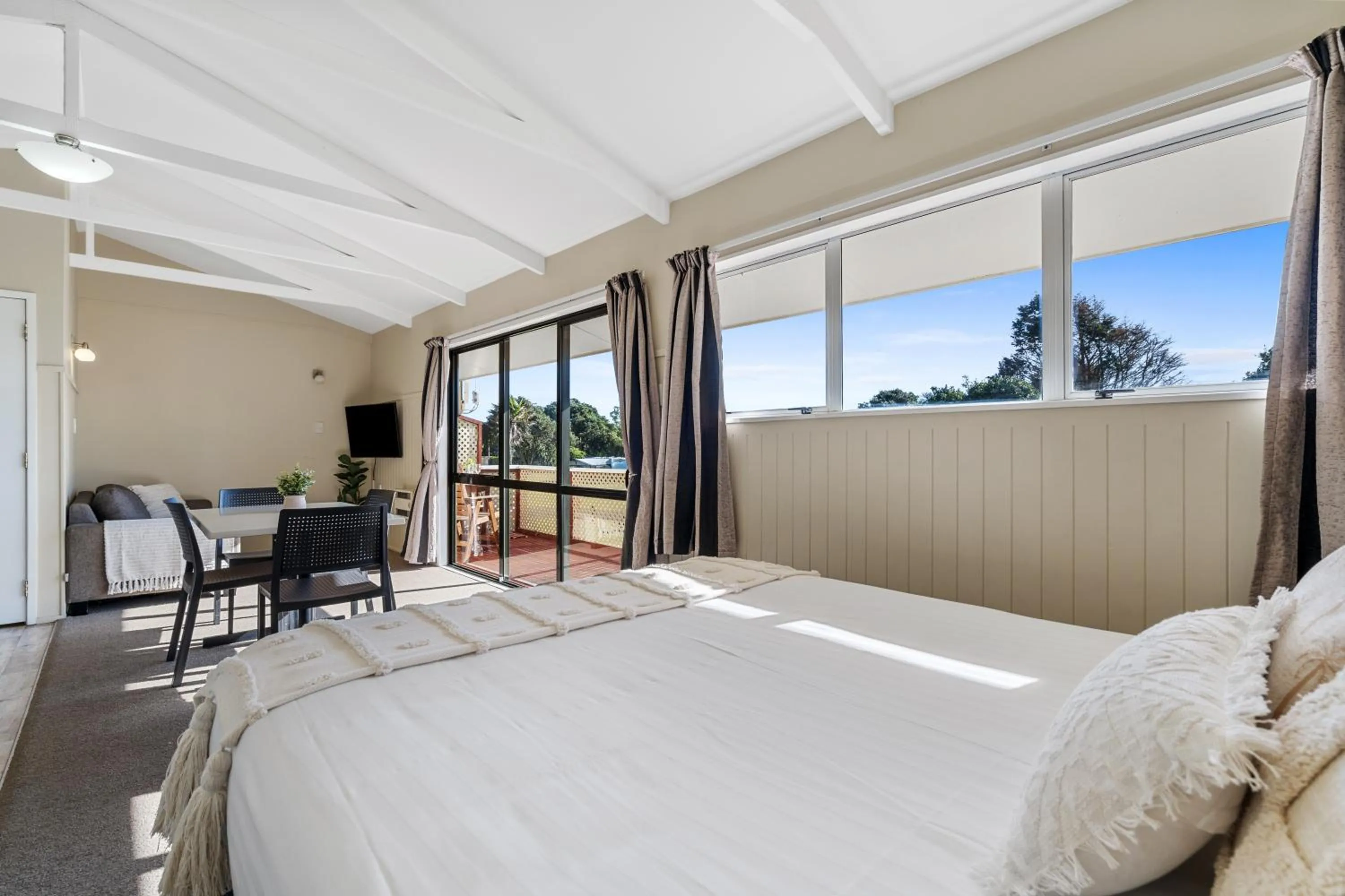 Bed in Tasman Holiday Parks - Ohiwa