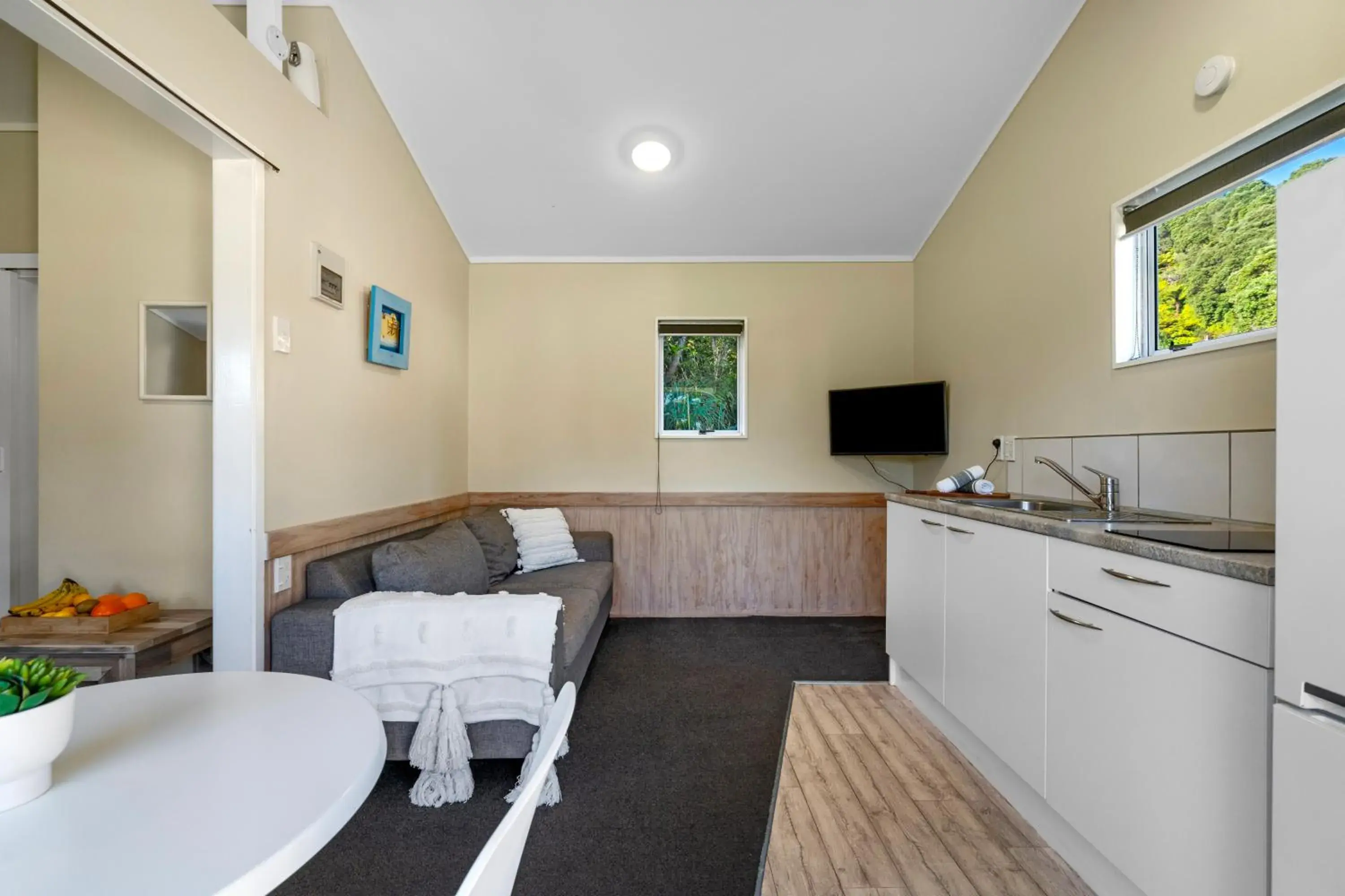 Self-Contained Cabin (1BR) in Tasman Holiday Parks - Ohiwa Self-Contained Cabin (1BR) in Tasman Holiday Parks - Ohiwa