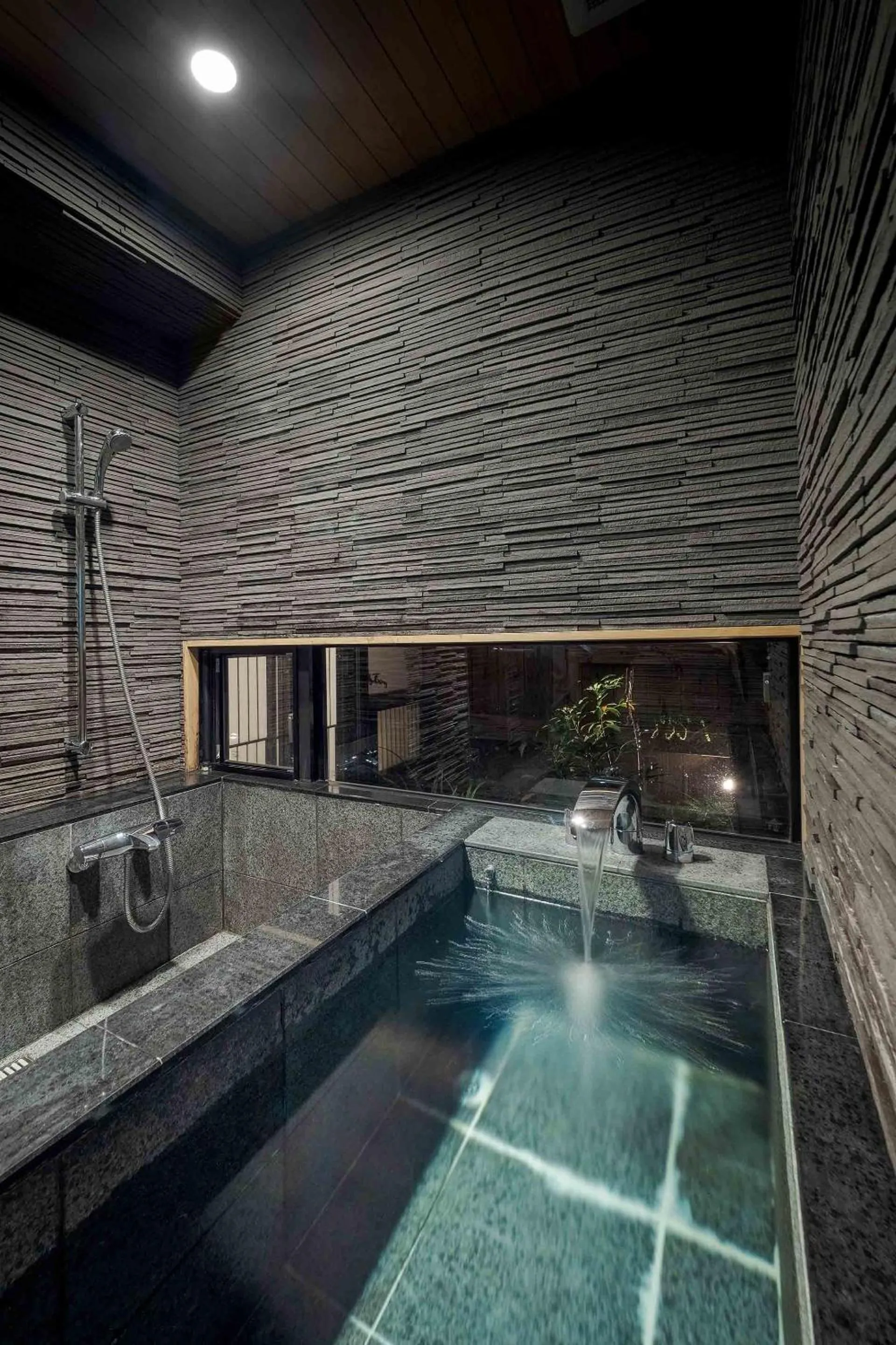 Bathroom in Suo an Machiya House