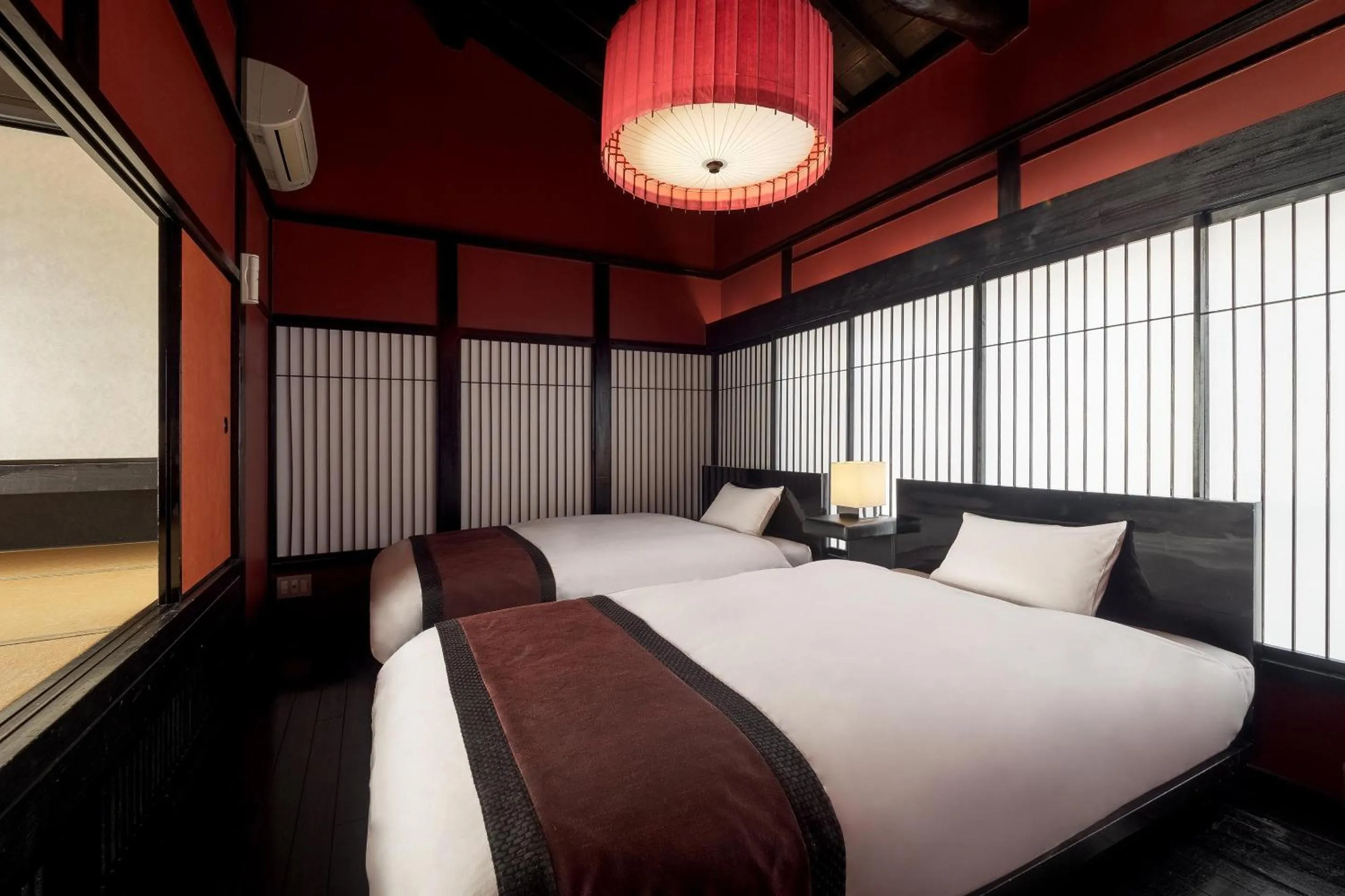 Bed in Suo an Machiya House