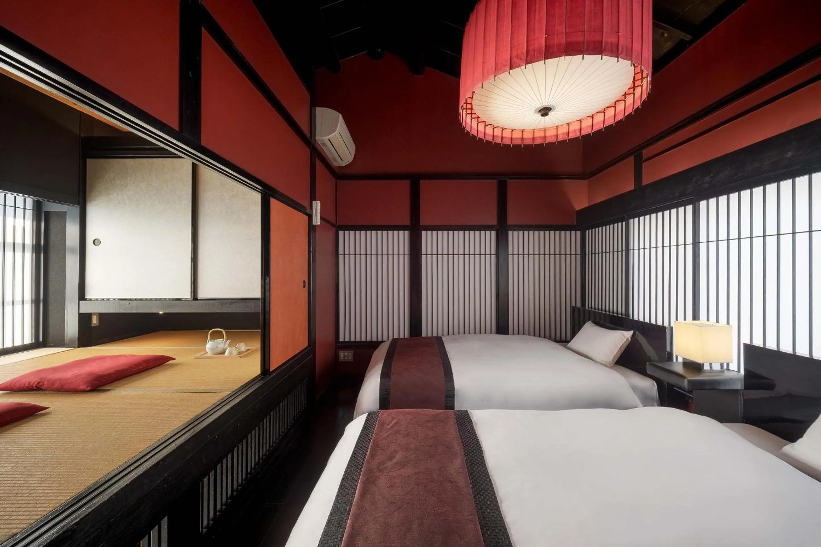 Bed in Suo an Machiya House