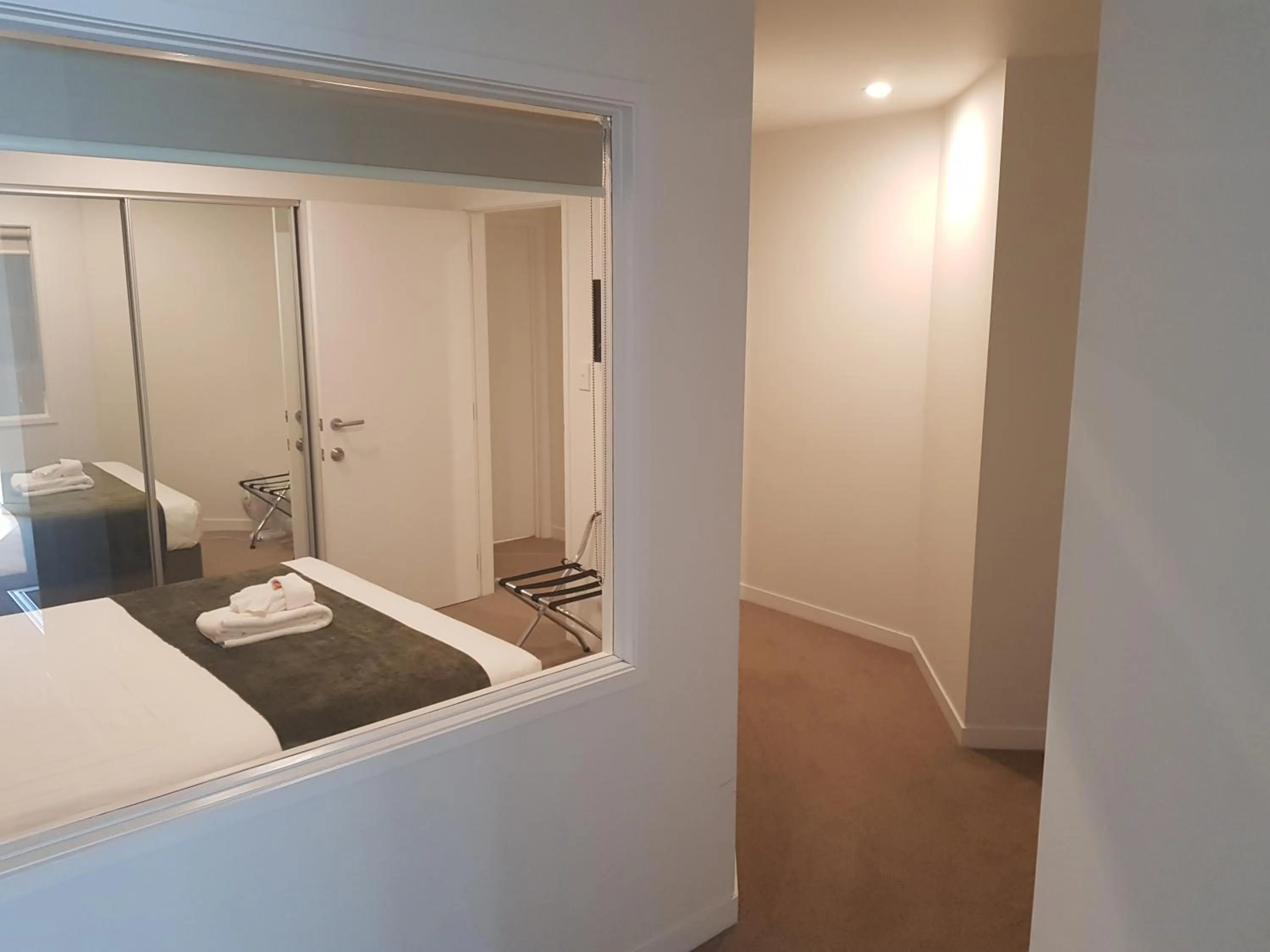 Photo of the whole room, Bed in Quest on Durham