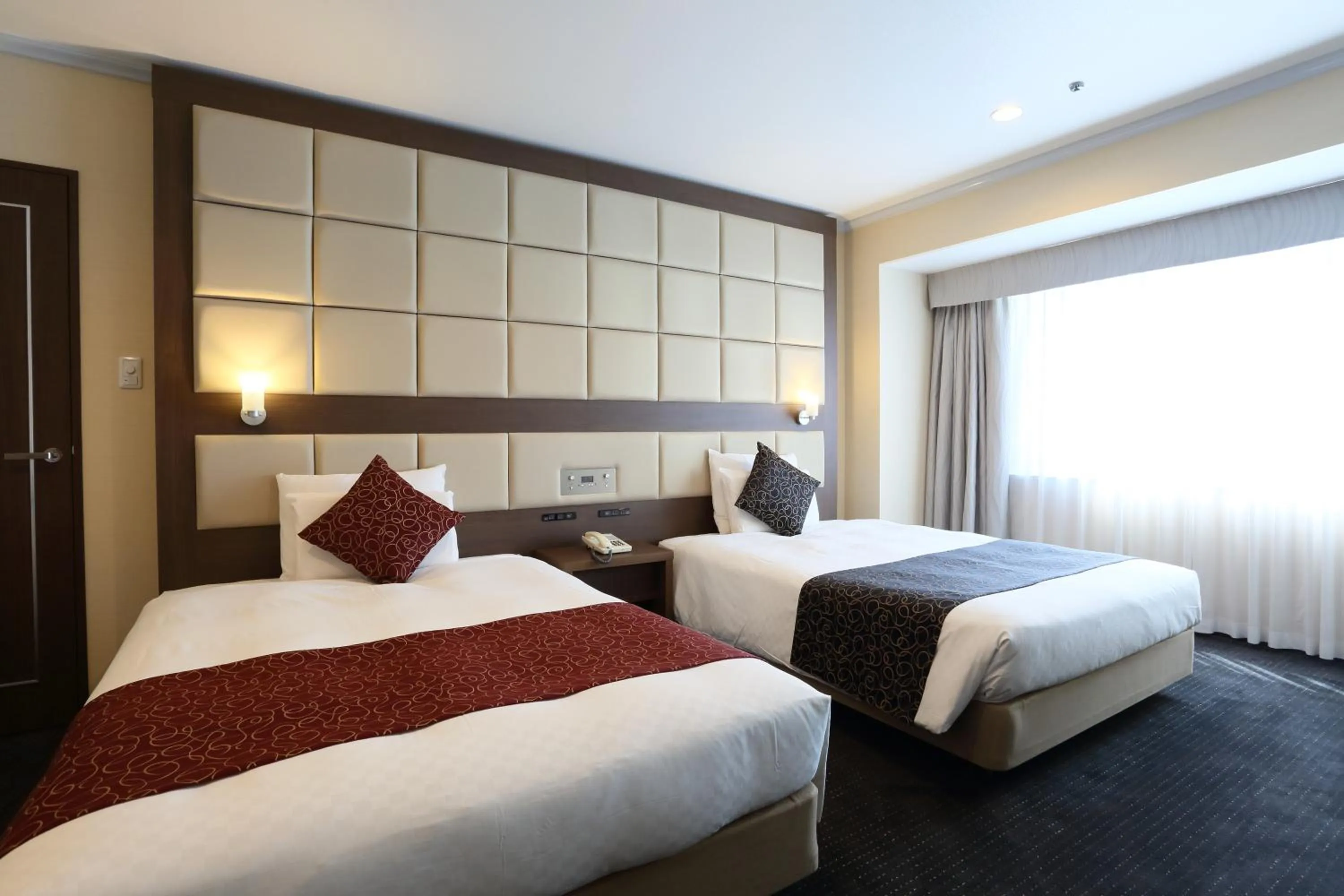 Bedroom, Bed in Loisir Hotel Toyohashi