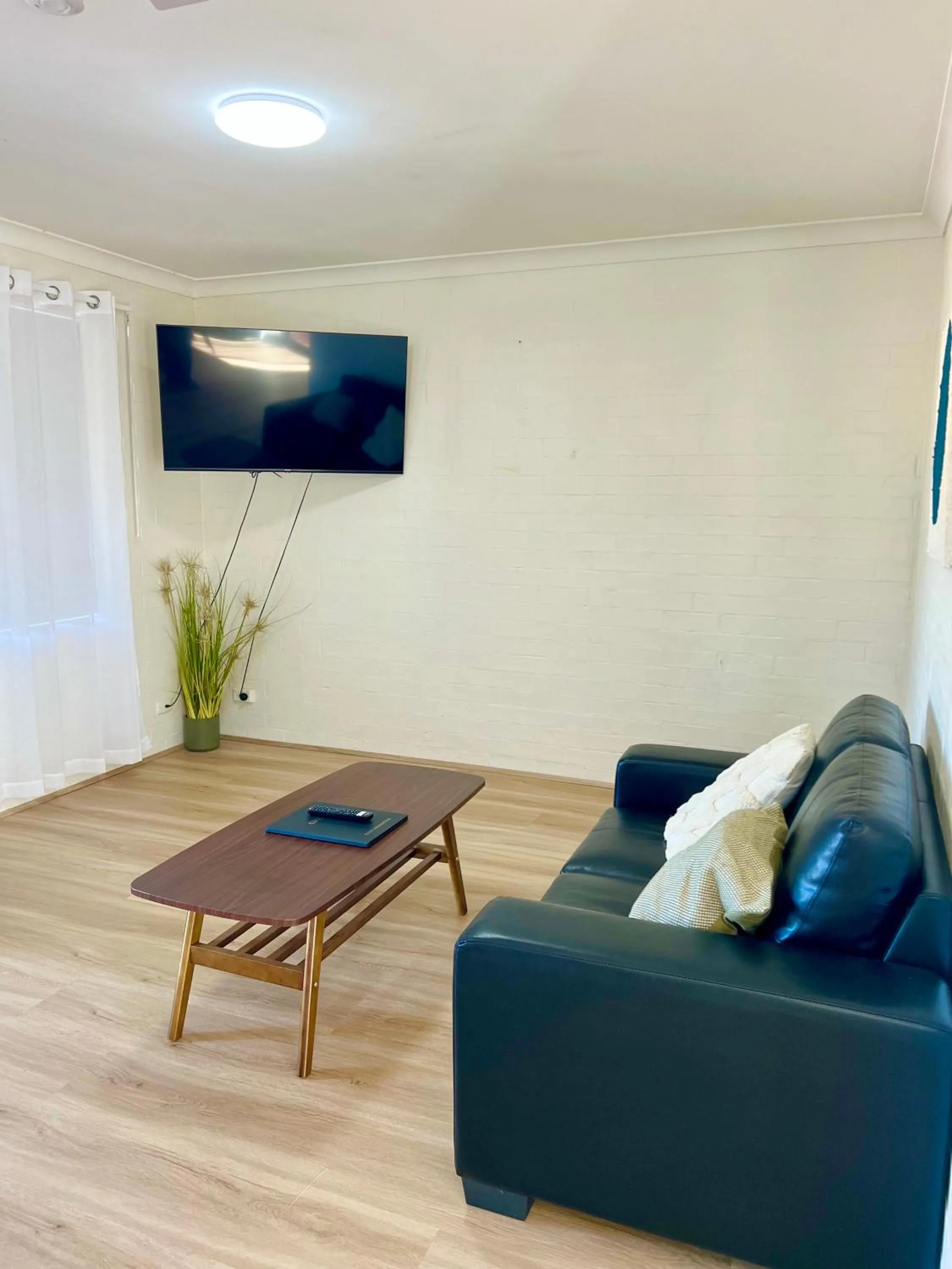 Living room in Sails Motel Geraldton