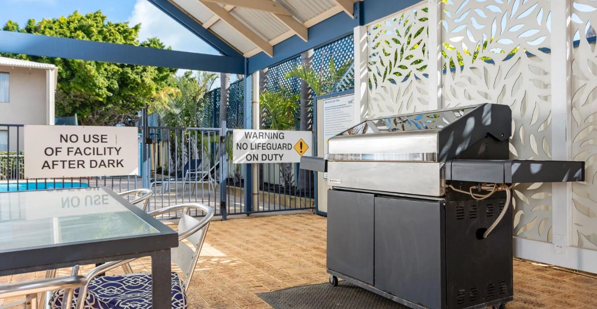 BBQ facilities in Sails Motel Geraldton
