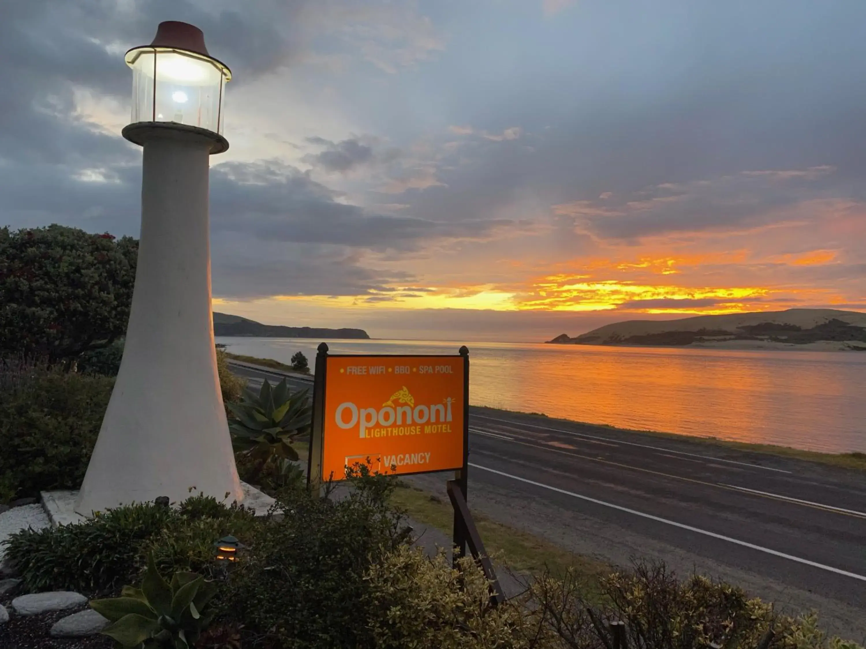 Opononi Lighthouse Motel Opononi Lighthouse Motel