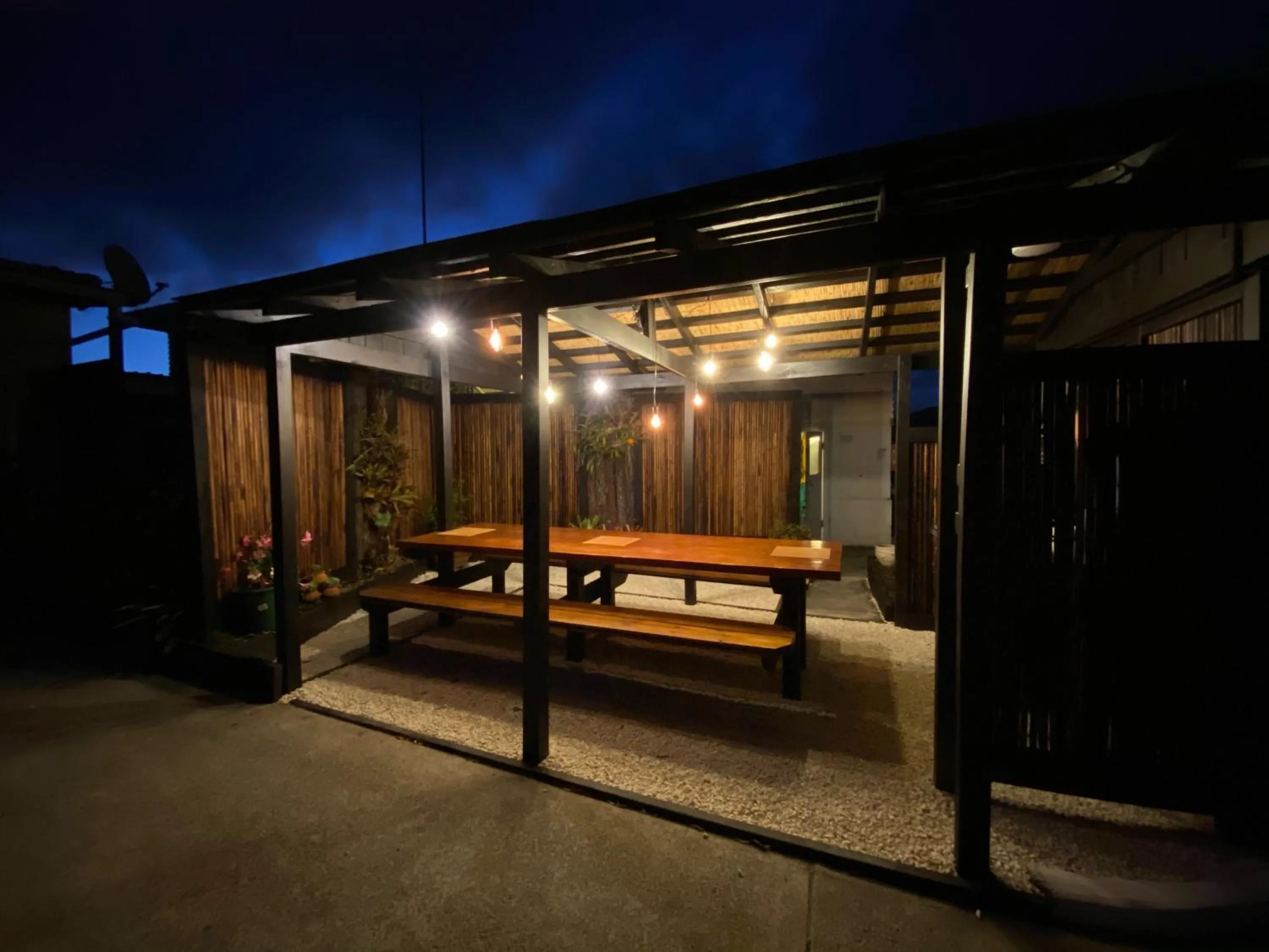 BBQ facilities in Opononi Lighthouse Motel