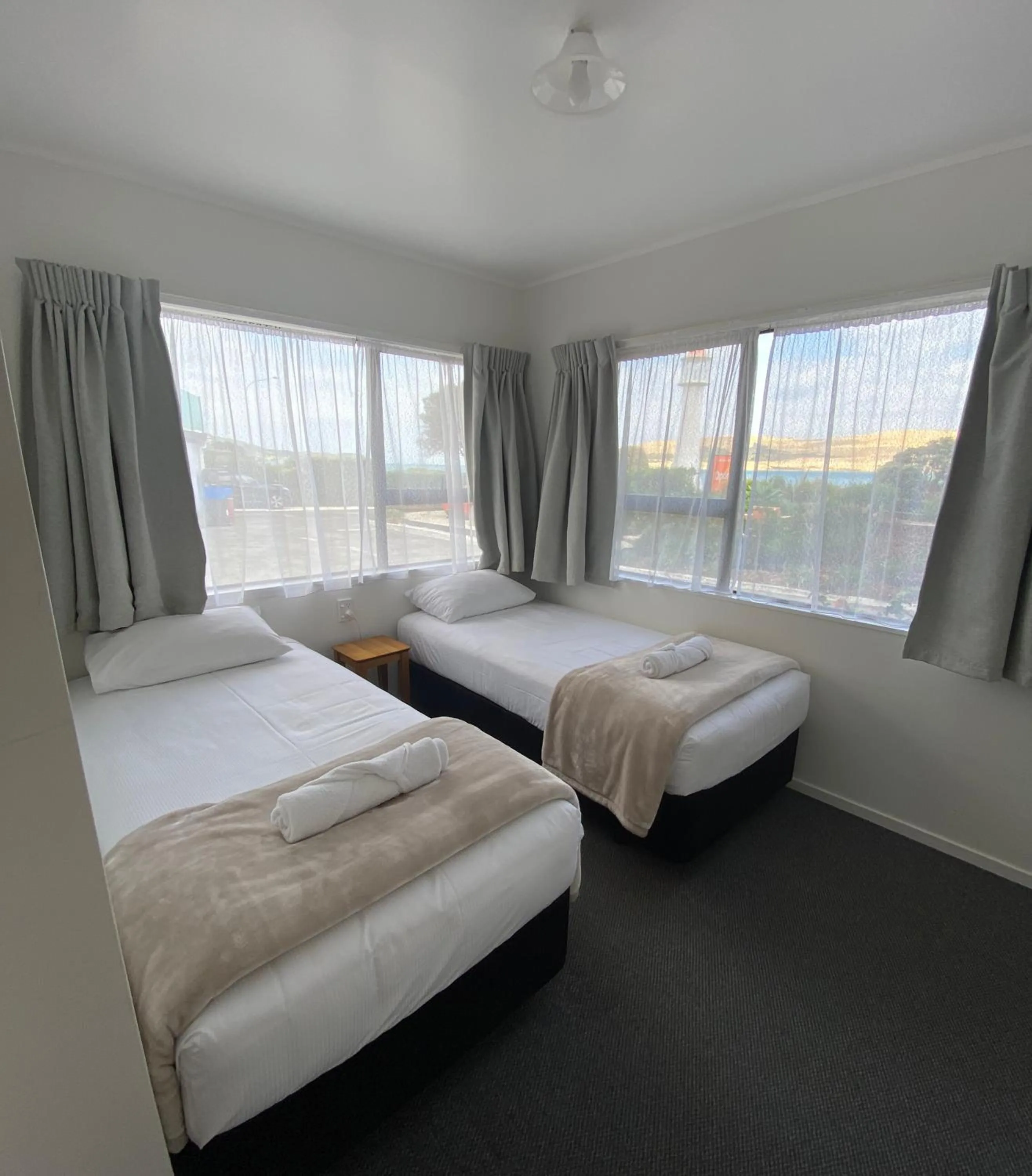 Bedroom, Bed in Opononi Lighthouse Motel