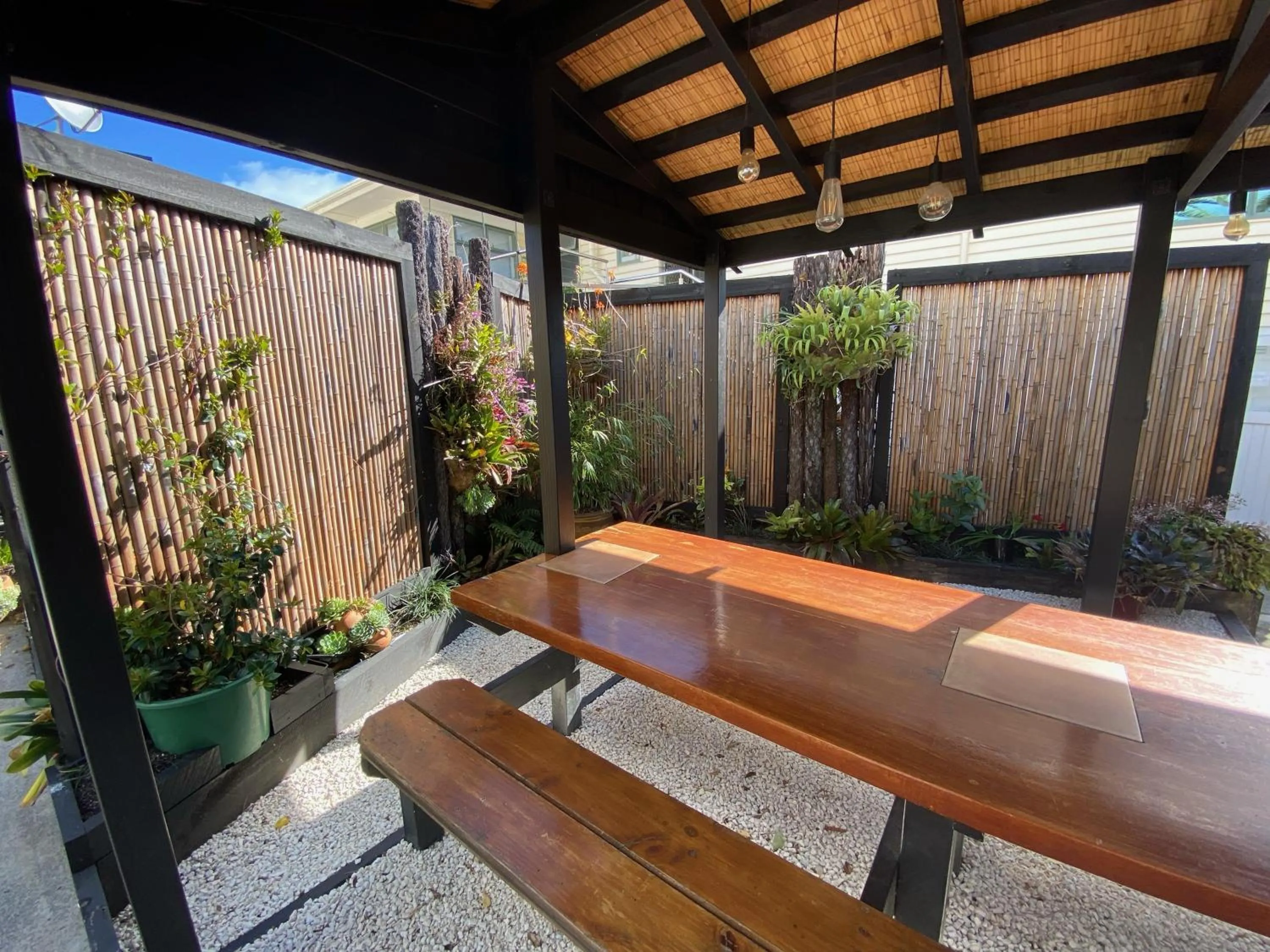BBQ facilities in Opononi Lighthouse Motel
