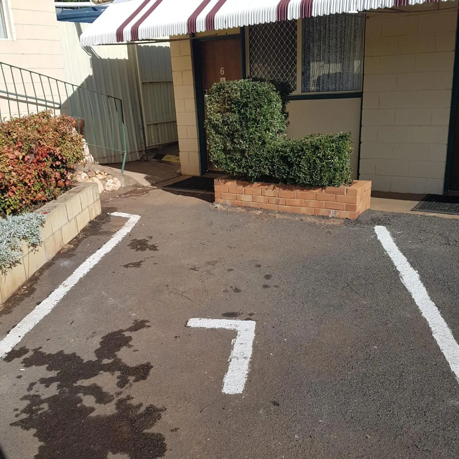 Golden Peak Motel PeakHill