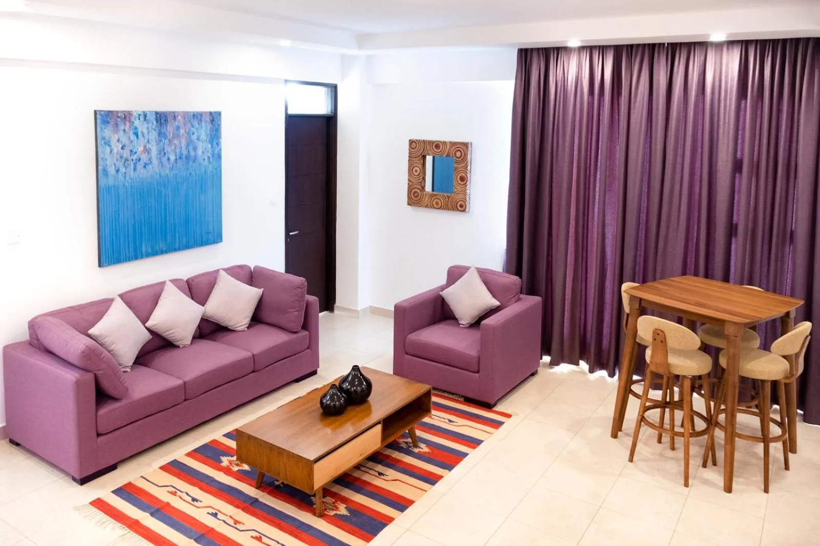 L'Aziz Suites - Near Aga Khan Hospital