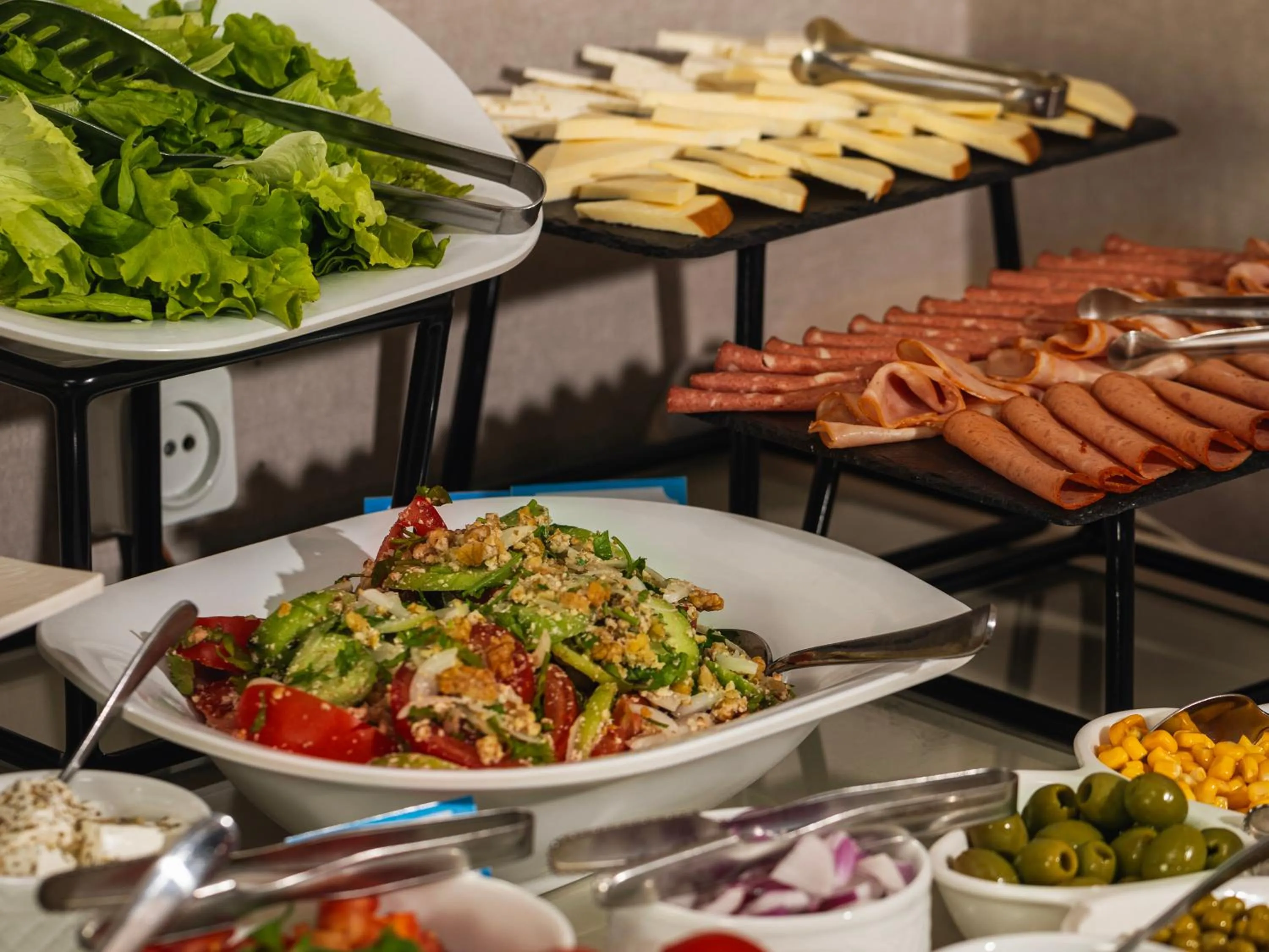 Buffet breakfast in Hotel Sapphire Bakuriani