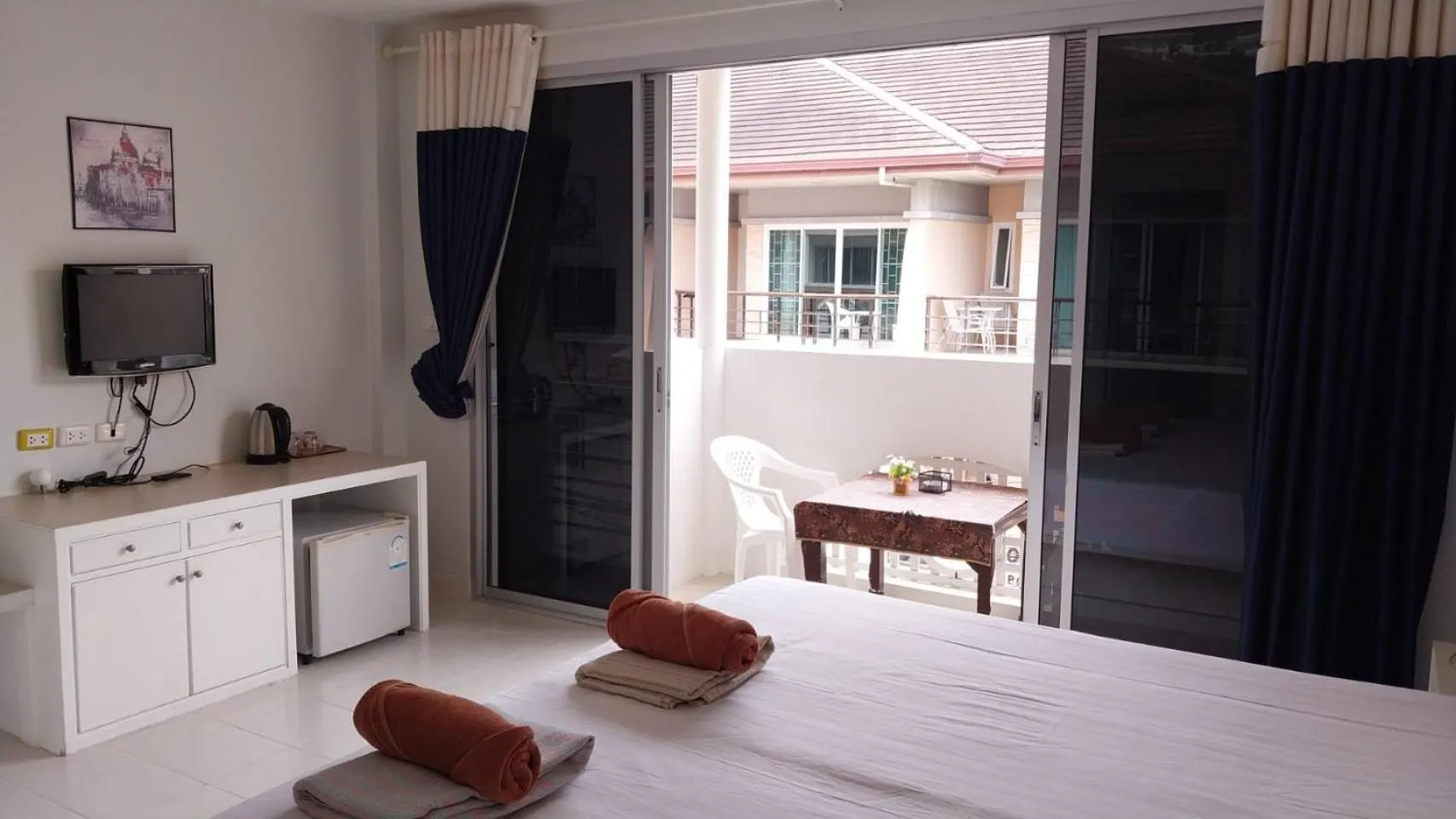 Bed in Phuket Racha Kata Homestay