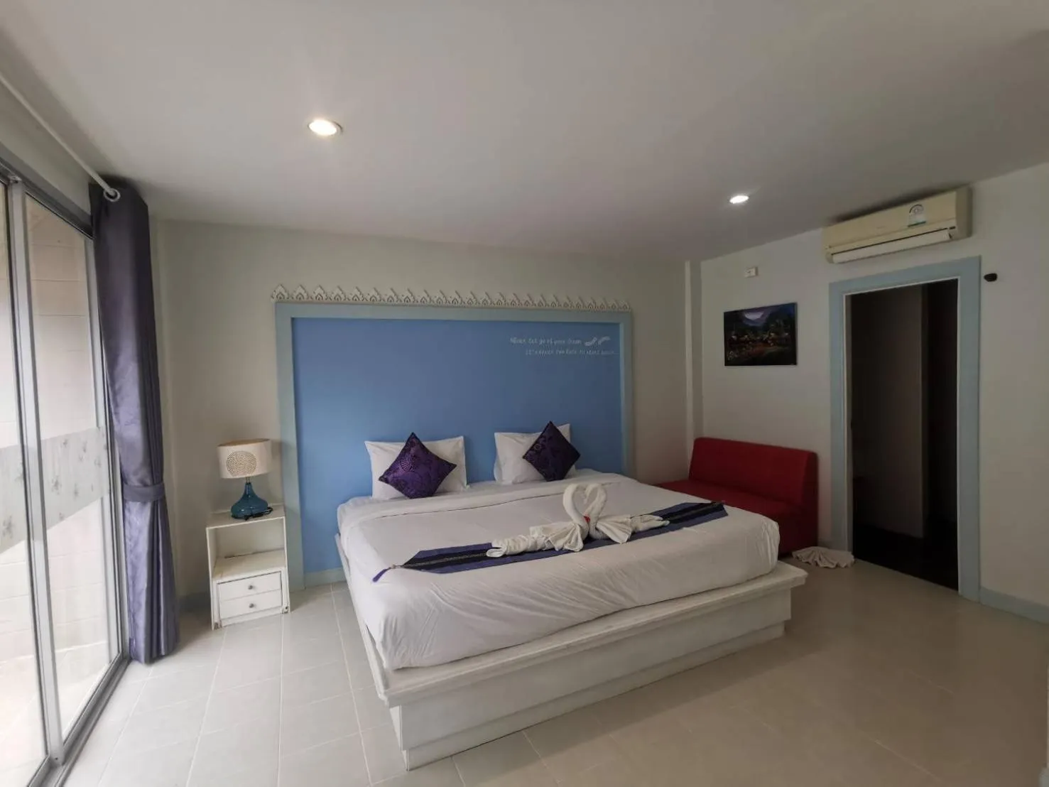 Bed in Phuket Racha Kata Homestay