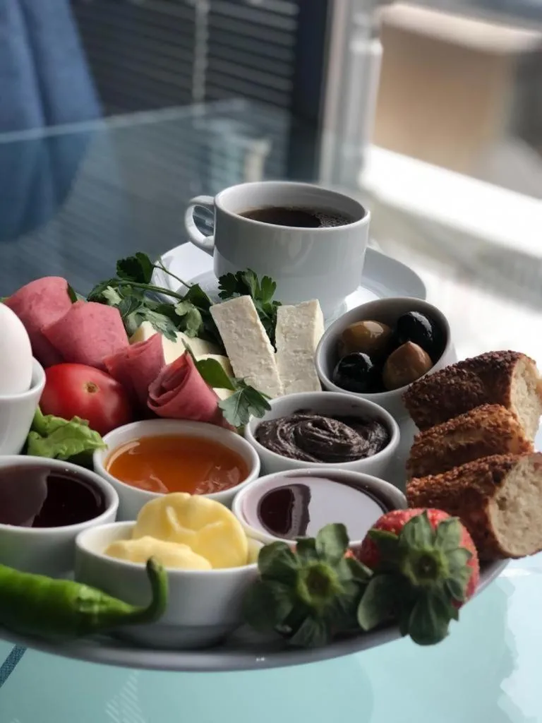Breakfast in Golden Apple Hotel