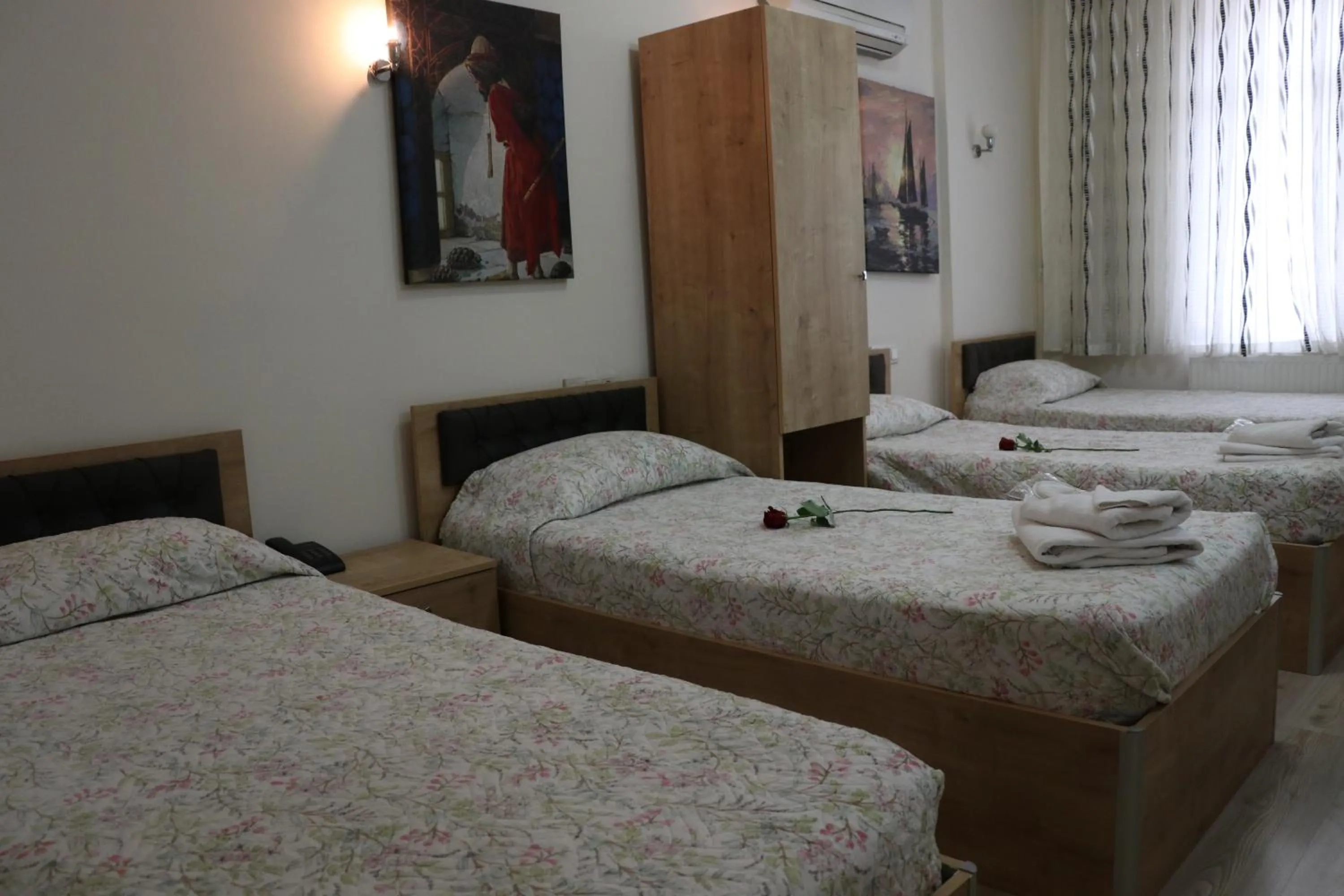 Photo of the whole room, Bed in Golden Apple Hotel