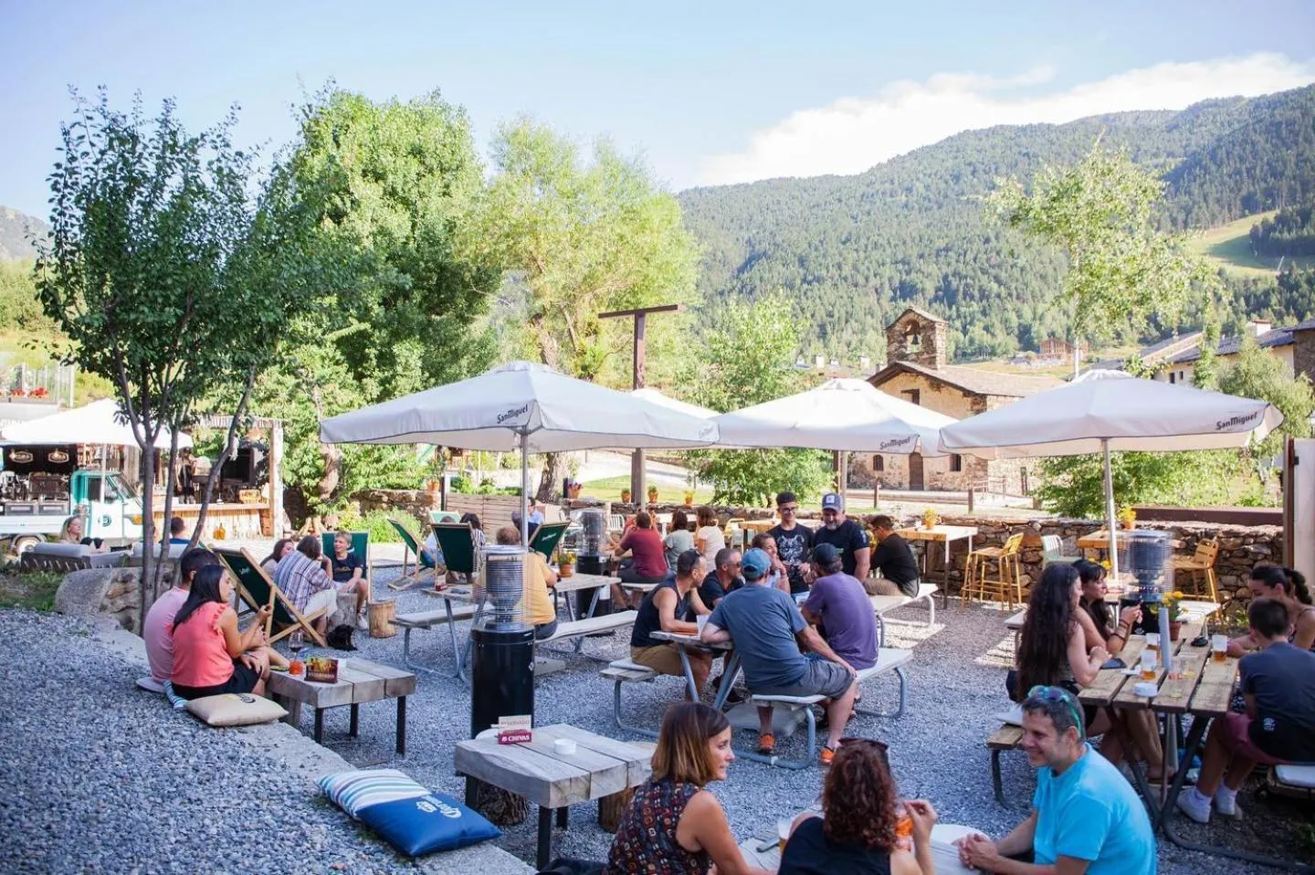 Restaurant/places to eat in Mountain Hostel Tarter