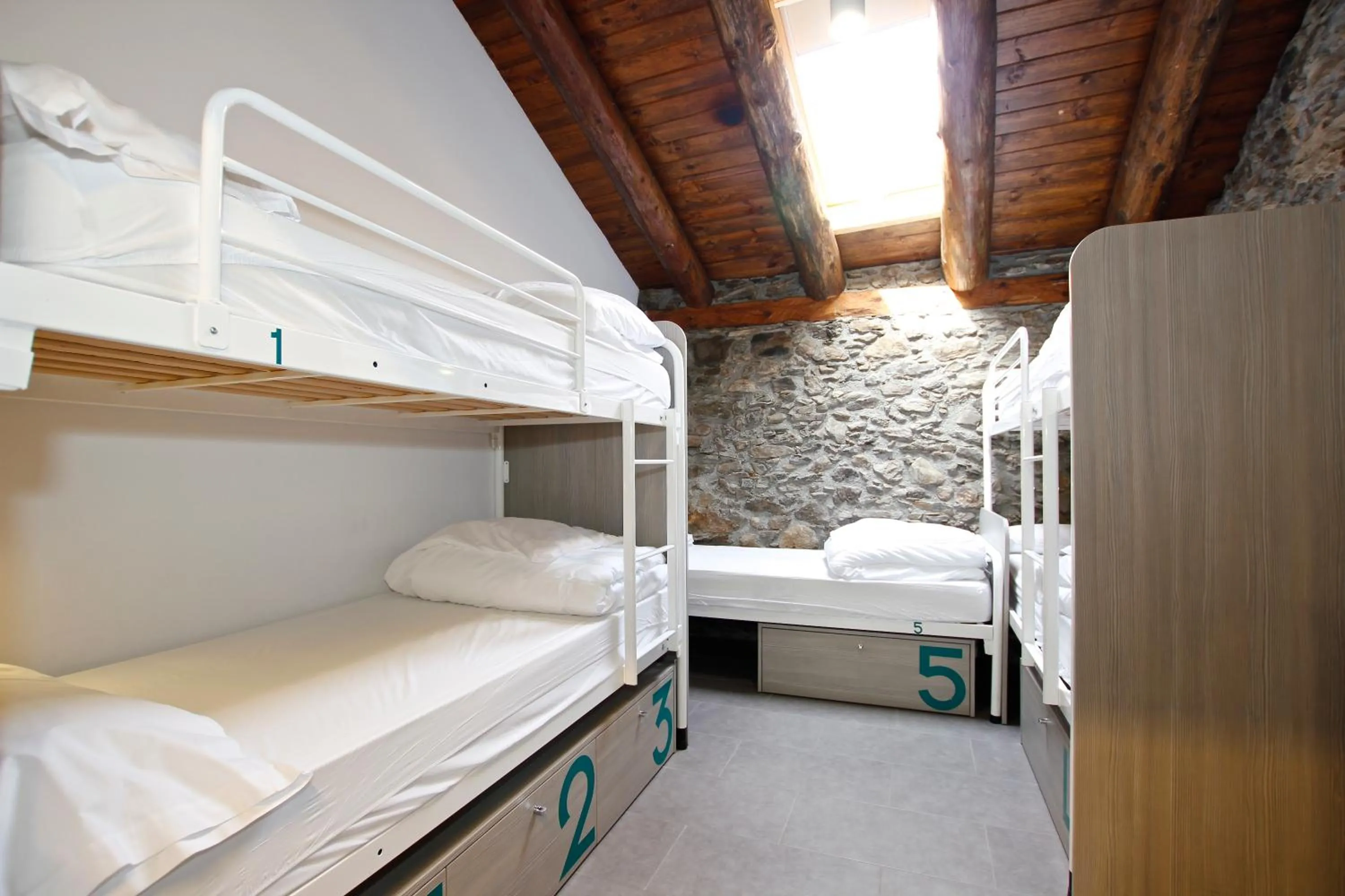 Photo of the whole room, Bed in Mountain Hostel Tarter