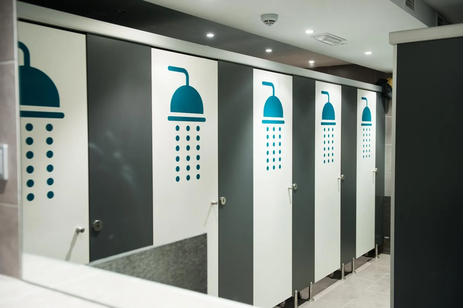 Shower in Mountain Hostel Tarter