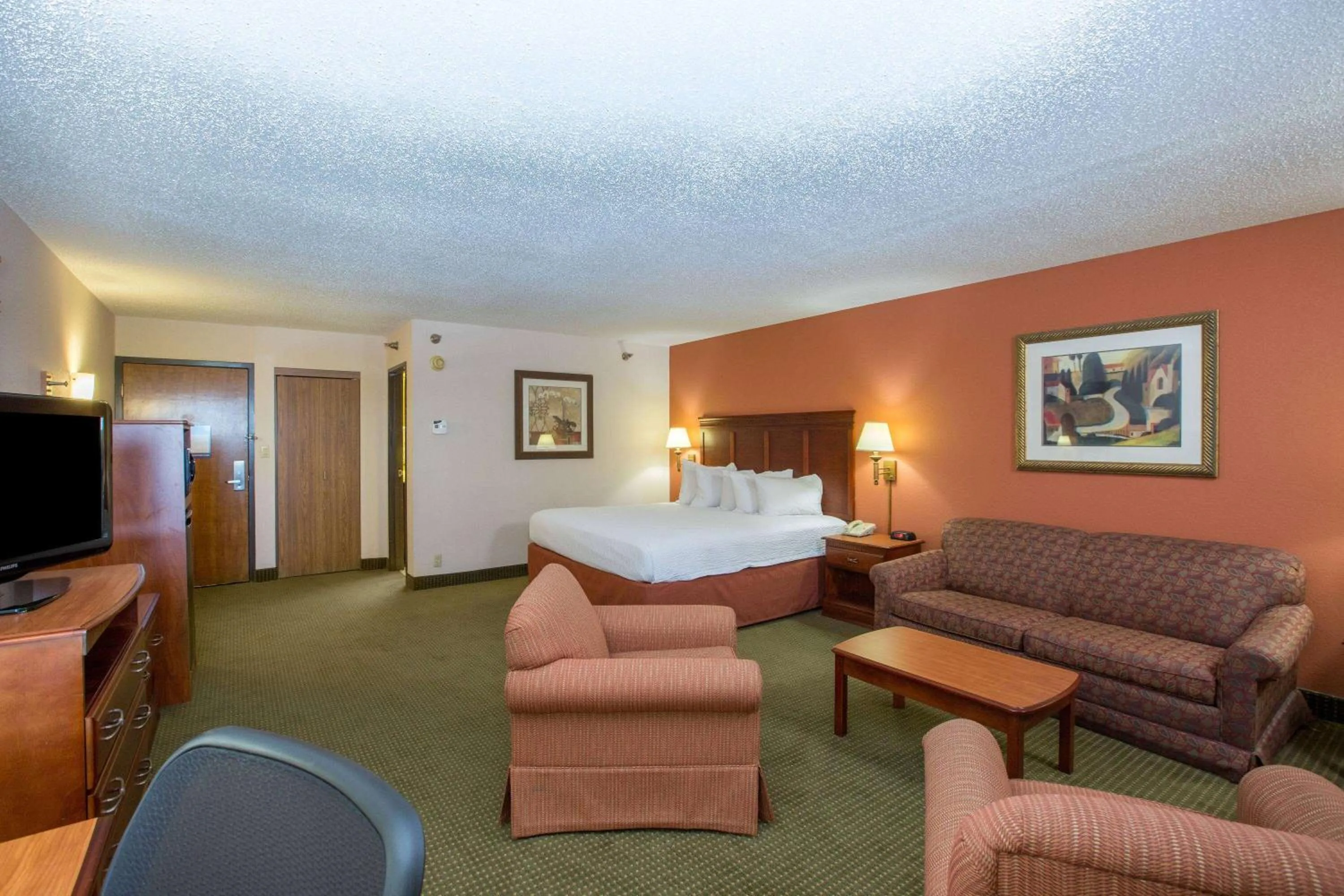 Photo of the whole room, Bed in AmericInn by Wyndham Omaha