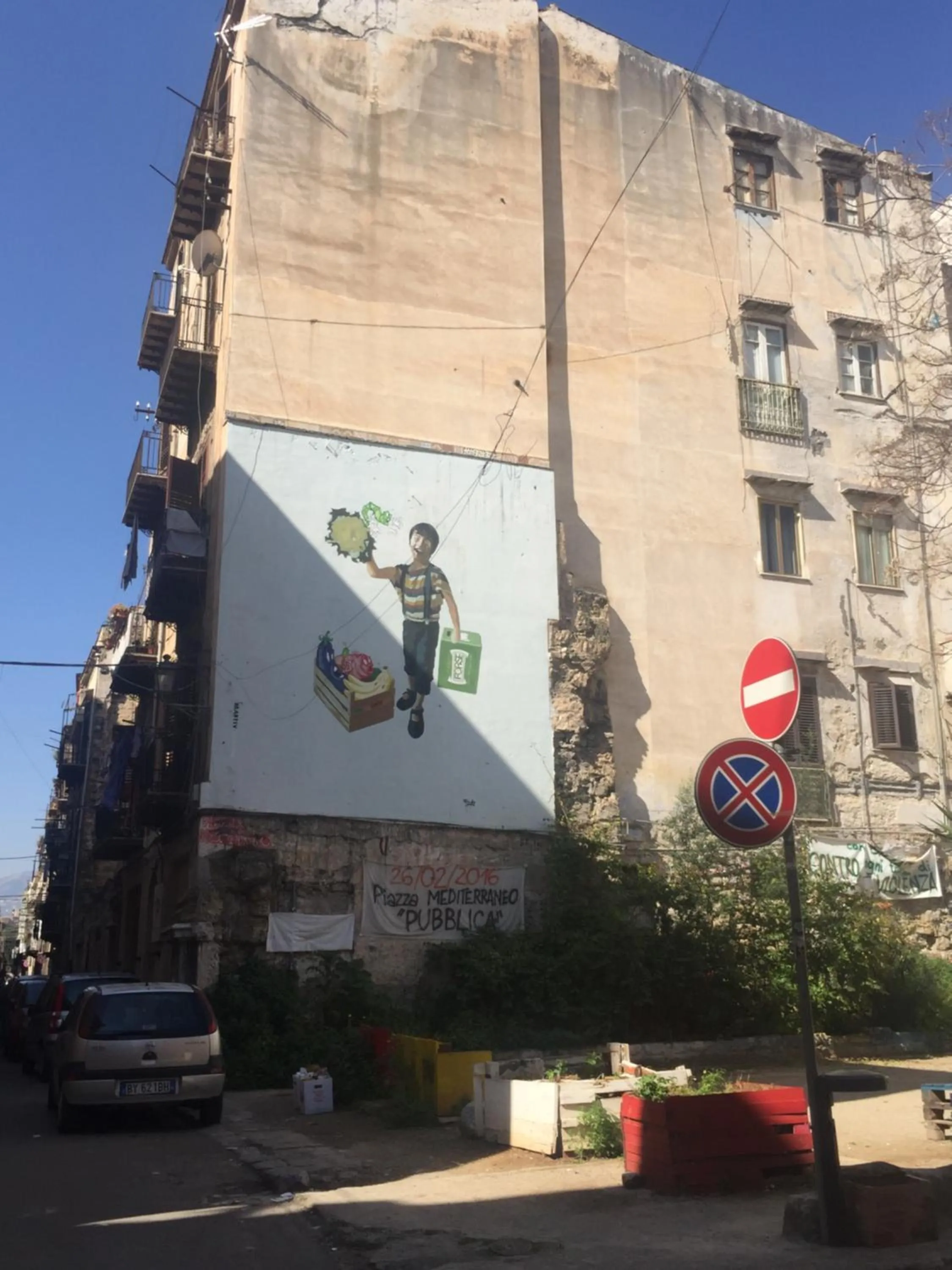 Nearby landmark in Ai Tre Mercati