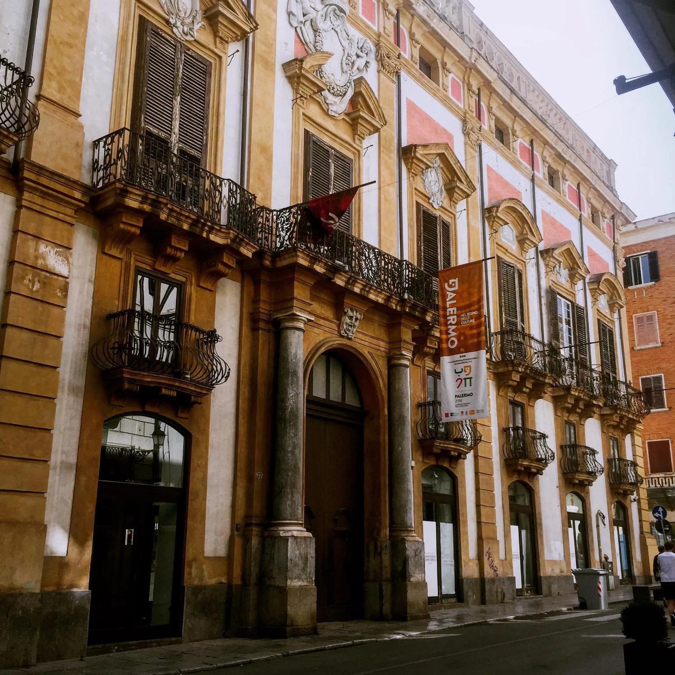 Nearby landmark in Ai Tre Mercati