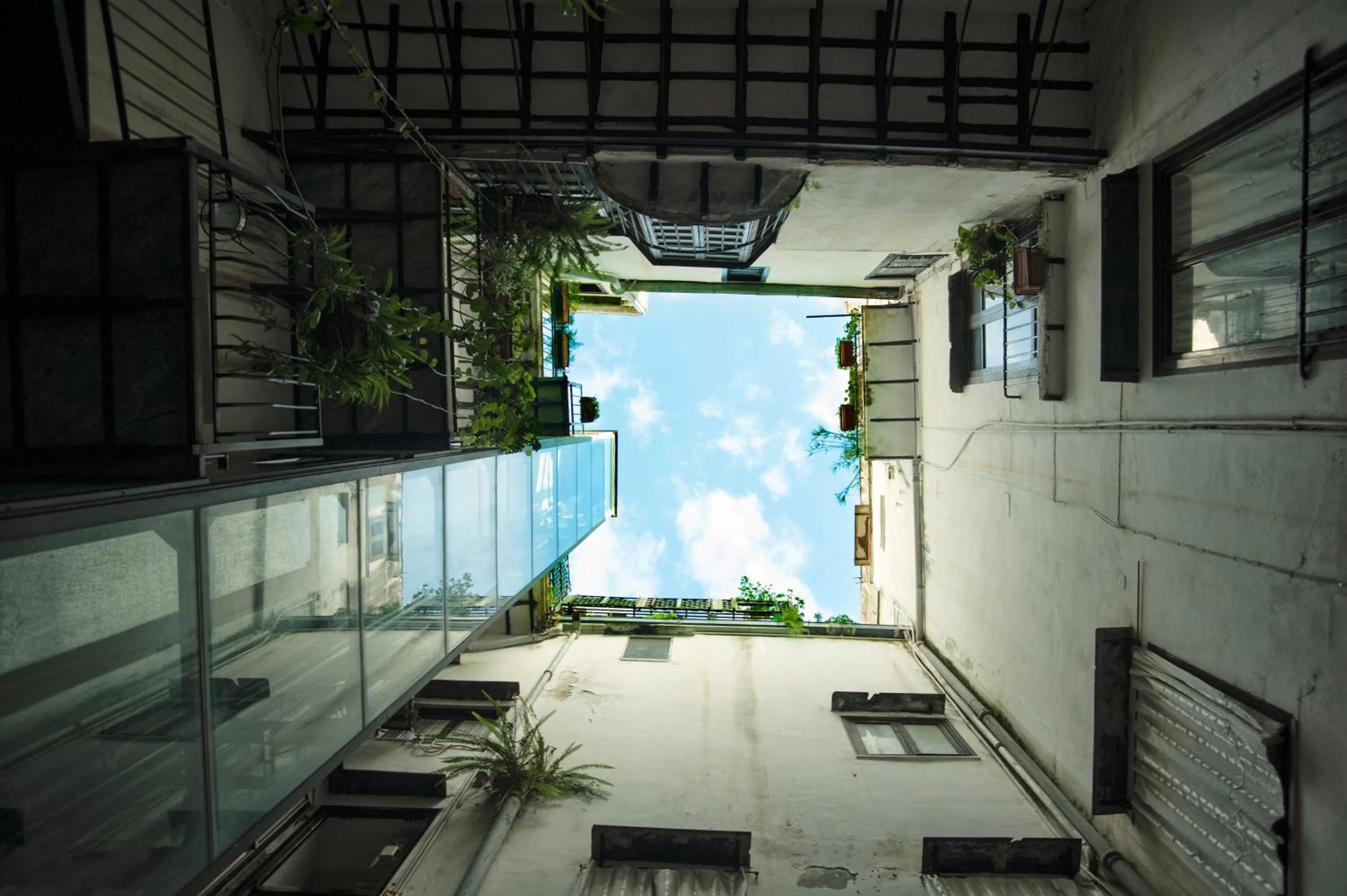 Property building in Ai Tre Mercati