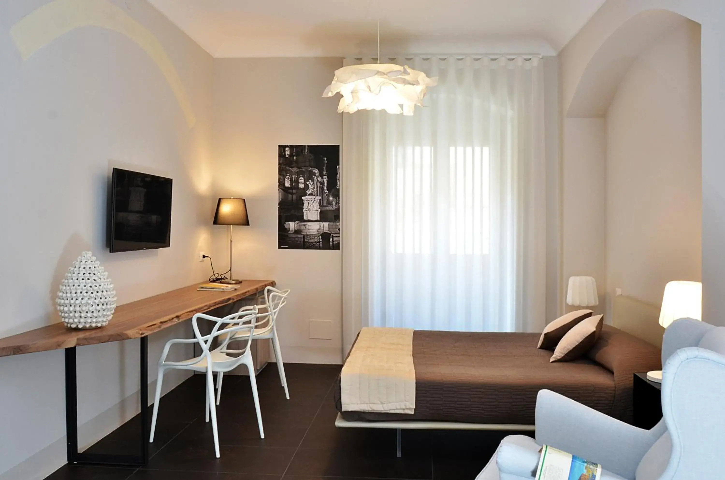Double Room with Balcony in B&B Vicere Speciale Double Room with Balcony in B&B Vicere Speciale