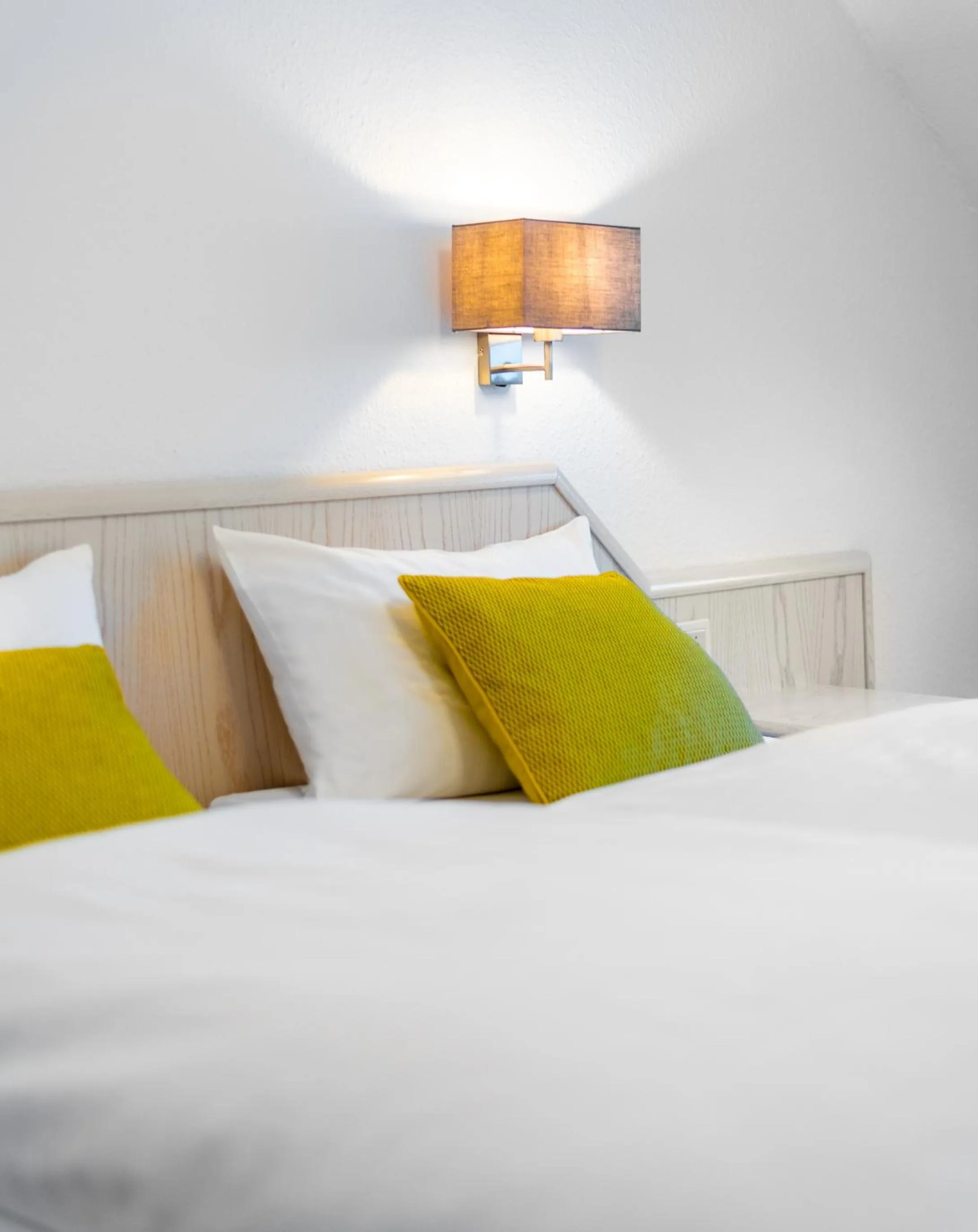 Photo of the whole room, Bed in Hotel Zur Krone