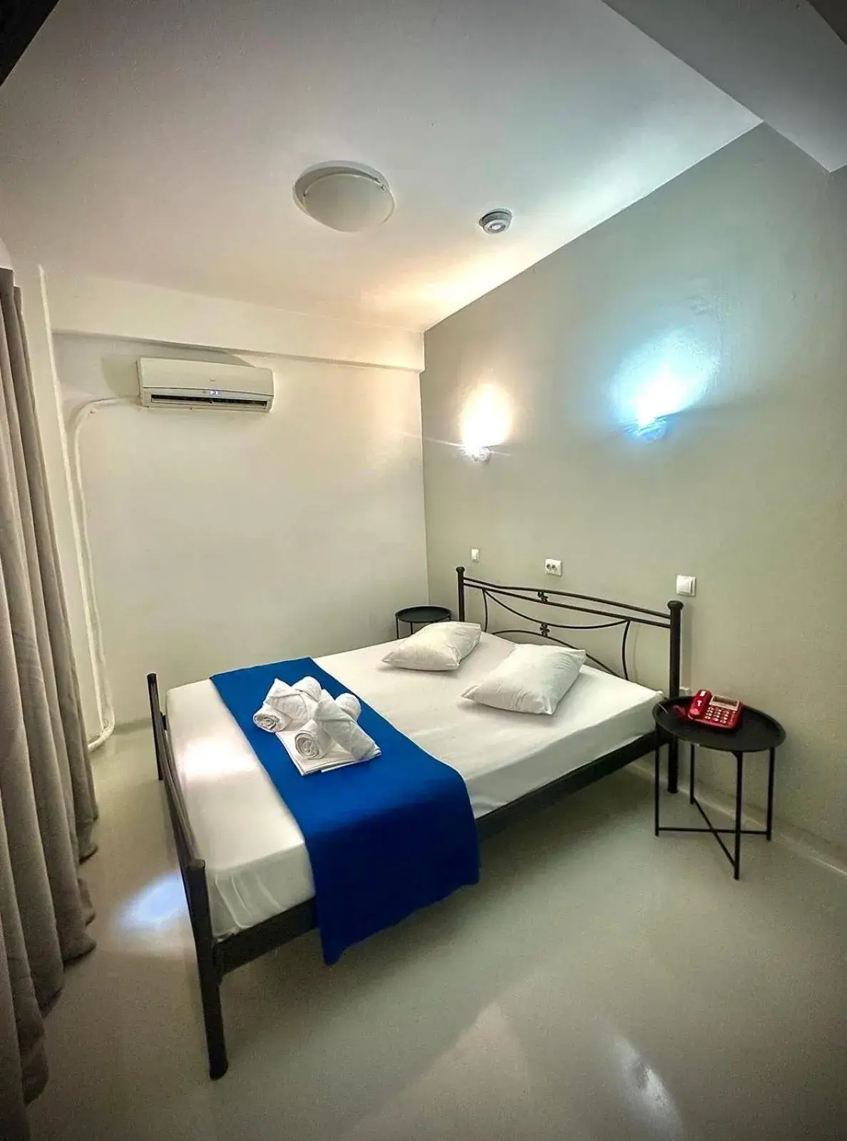 towels, Bed in Sparta Team Hotel towels, Bed in Sparta Team Hotel