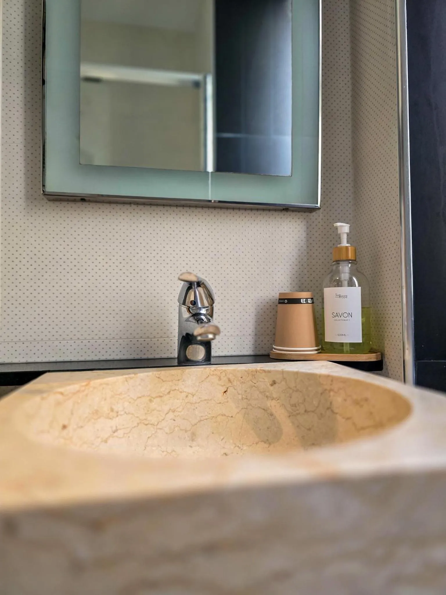 Bathroom in Hôtel Les Voyageurs